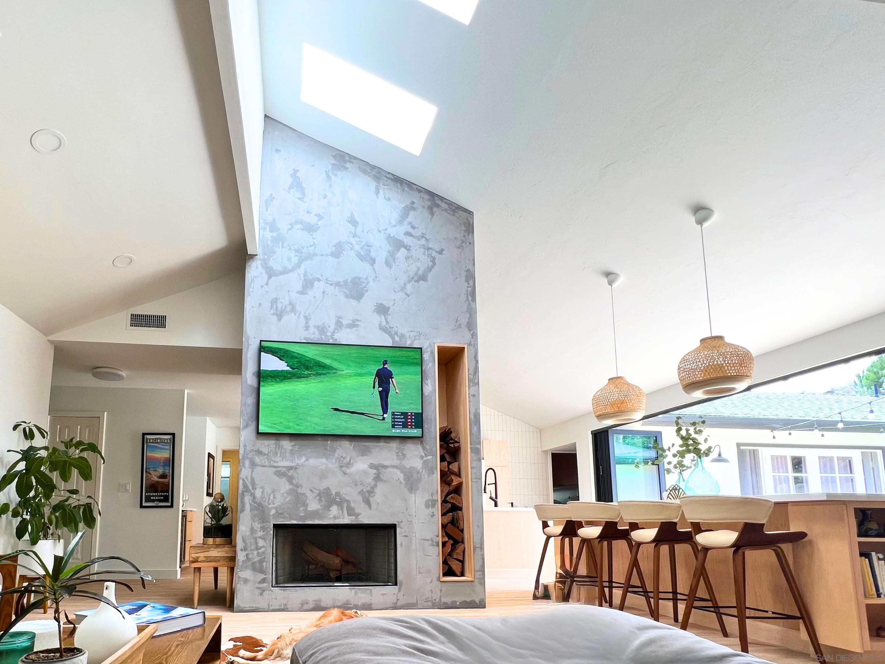 Detail Gallery Image 12 of 46 For 13546  Mango Dr, Del Mar,  CA 92014 - 5 Beds | 3 Baths