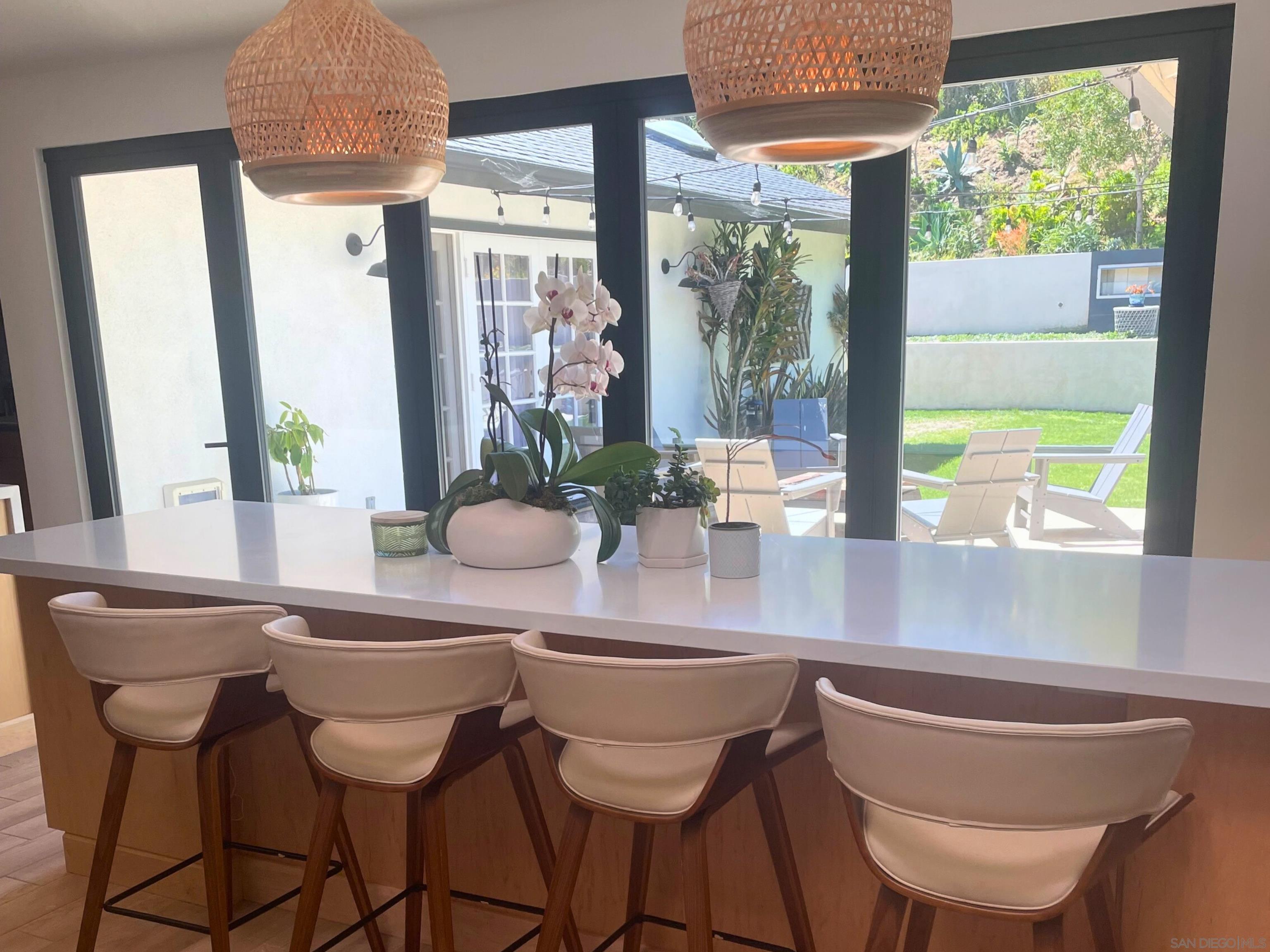 Detail Gallery Image 6 of 46 For 13546  Mango Dr, Del Mar,  CA 92014 - 5 Beds | 3 Baths