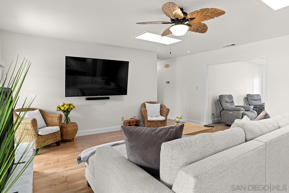 Detail Gallery Image 9 of 40 For 43860  Mandarin Drive, Hemet,  CA 92544 - 4 Beds | 2/1 Baths