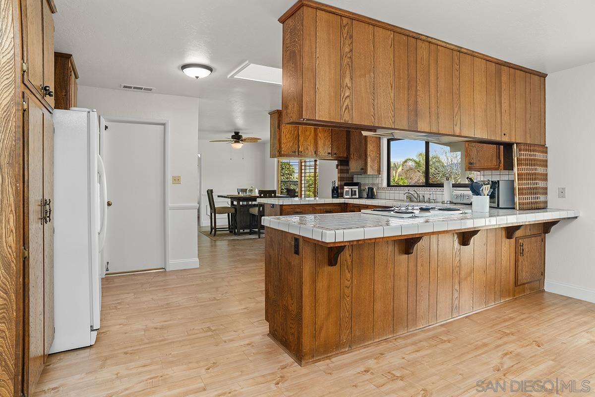 Detail Gallery Image 10 of 40 For 43860  Mandarin Drive, Hemet,  CA 92544 - 4 Beds | 2/1 Baths