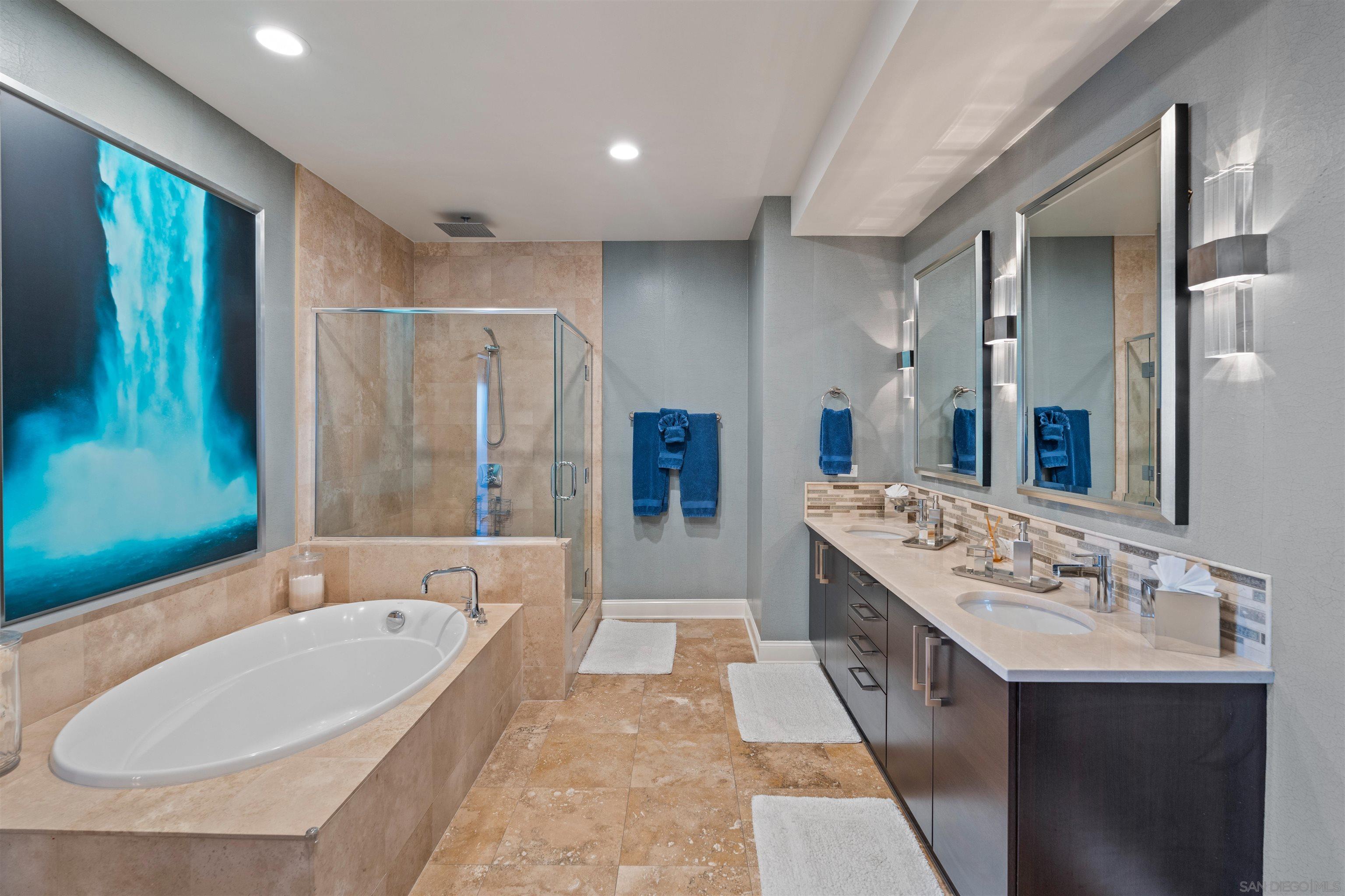 Detail Gallery Image 19 of 39 For 800  the Mark Ln  2803, San Diego,  CA 92101 - 3 Beds | 3 Baths