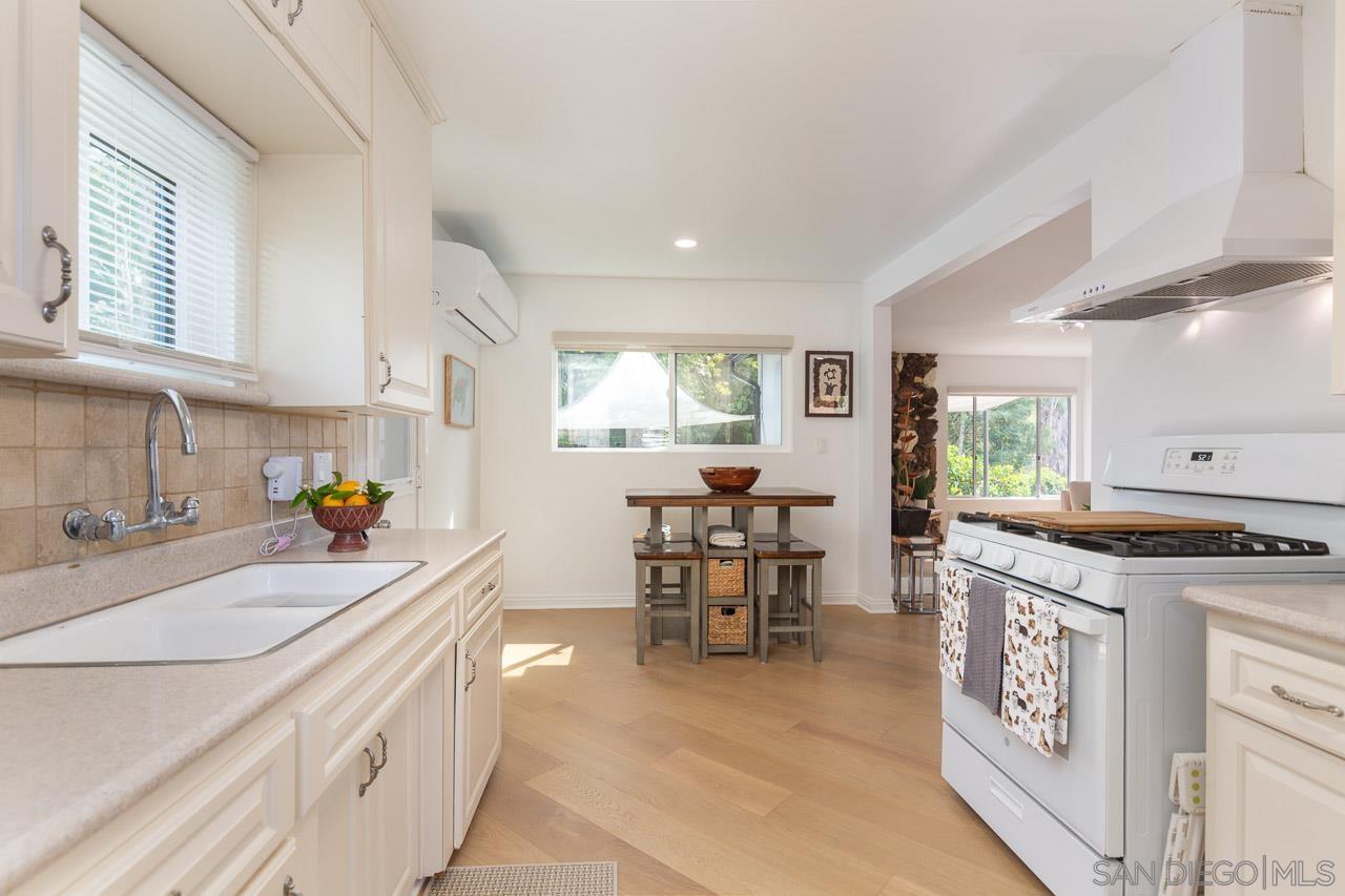 Detail Gallery Image 11 of 32 For 4550  Dickey Dr, La Mesa,  CA 91941 - 2 Beds | 1 Baths