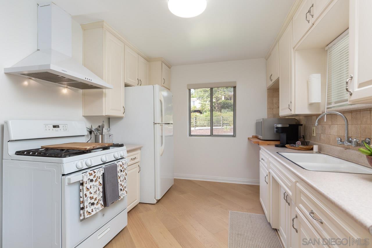 Detail Gallery Image 12 of 32 For 4550  Dickey Dr, La Mesa,  CA 91941 - 2 Beds | 1 Baths