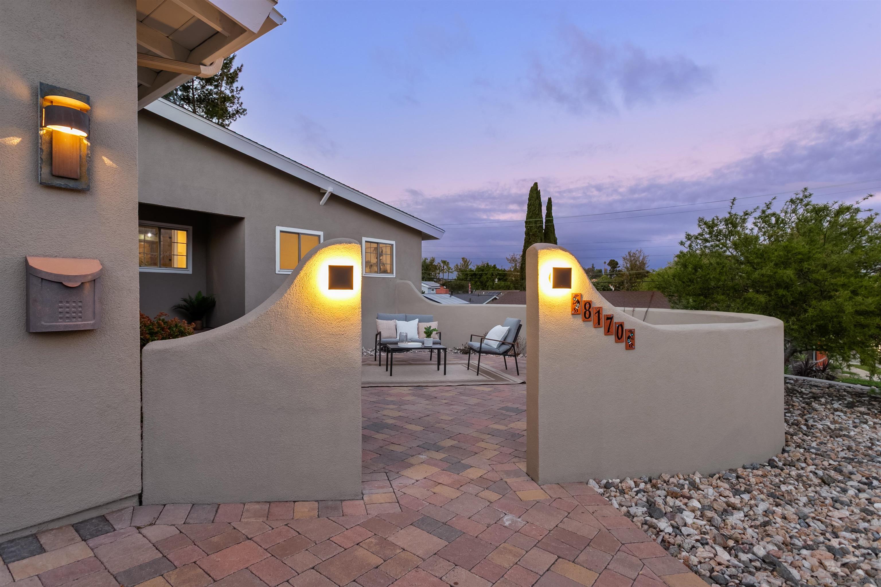 Detail Gallery Image 7 of 55 For 8170  Laird St, La Mesa,  CA 91942 - 3 Beds | 2 Baths
