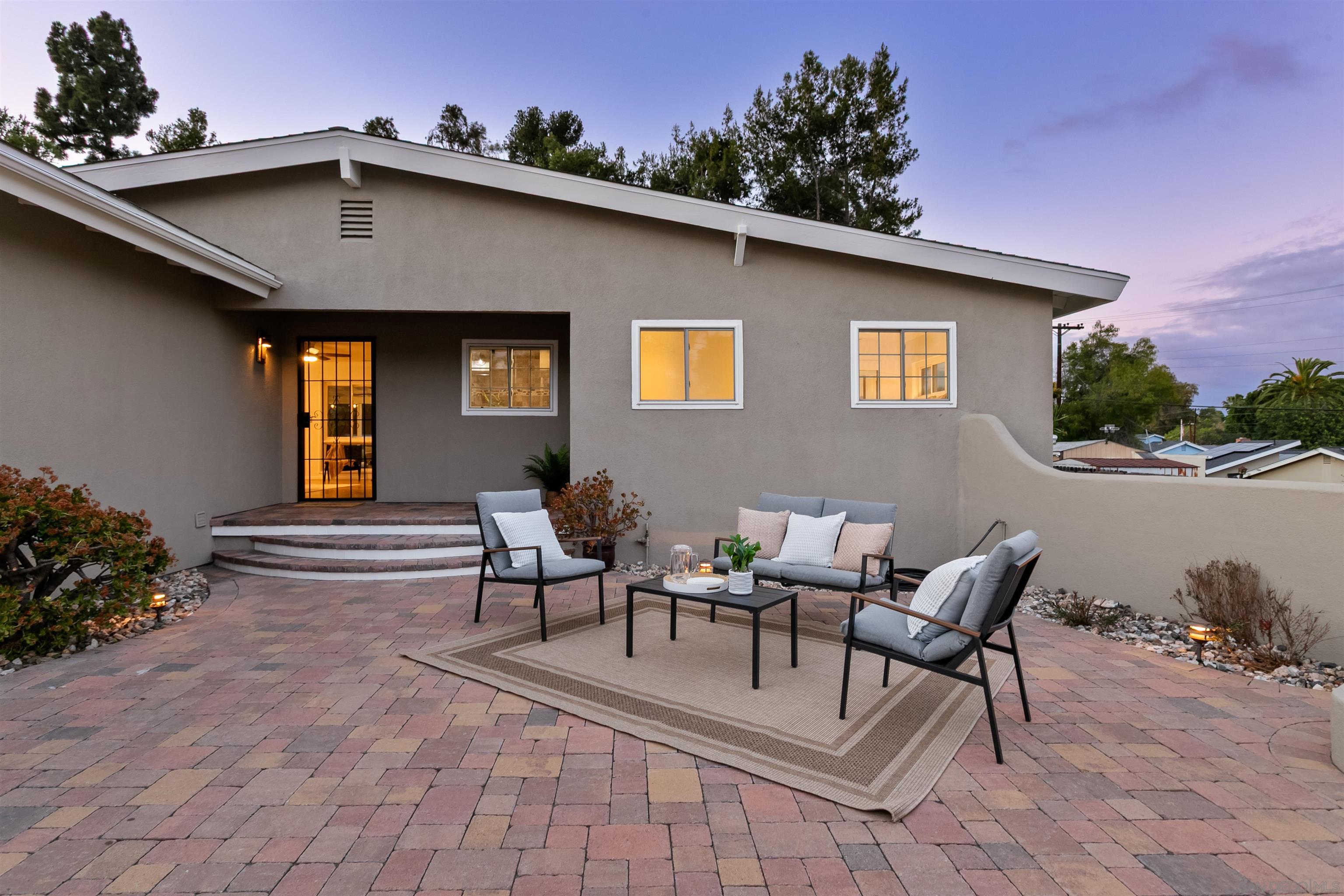 Detail Gallery Image 8 of 55 For 8170  Laird St, La Mesa,  CA 91942 - 3 Beds | 2 Baths