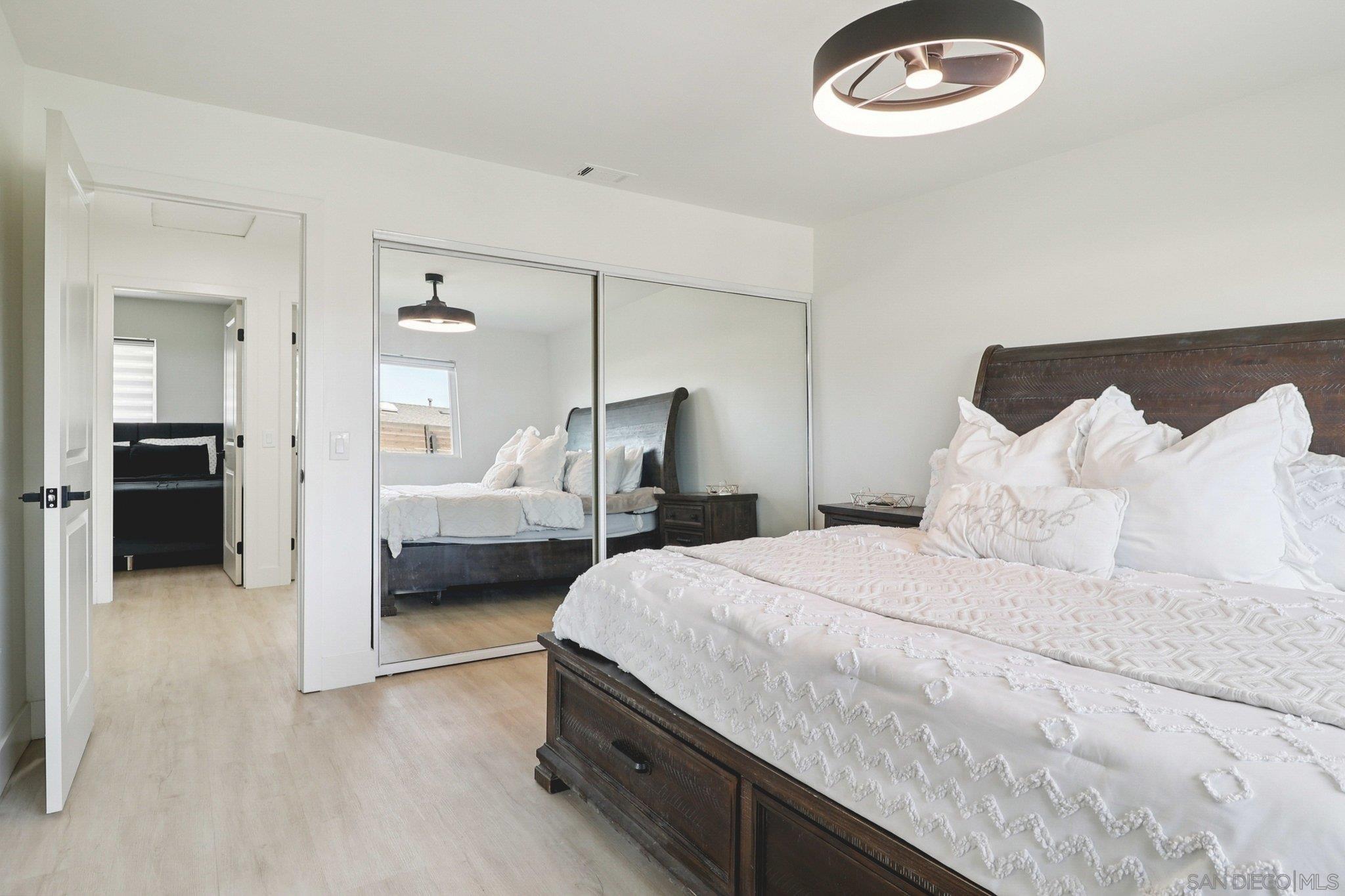 Detail Gallery Image 10 of 20 For 2016  Oak Hill Dr, Escondido,  CA 92027 - 3 Beds | 2 Baths