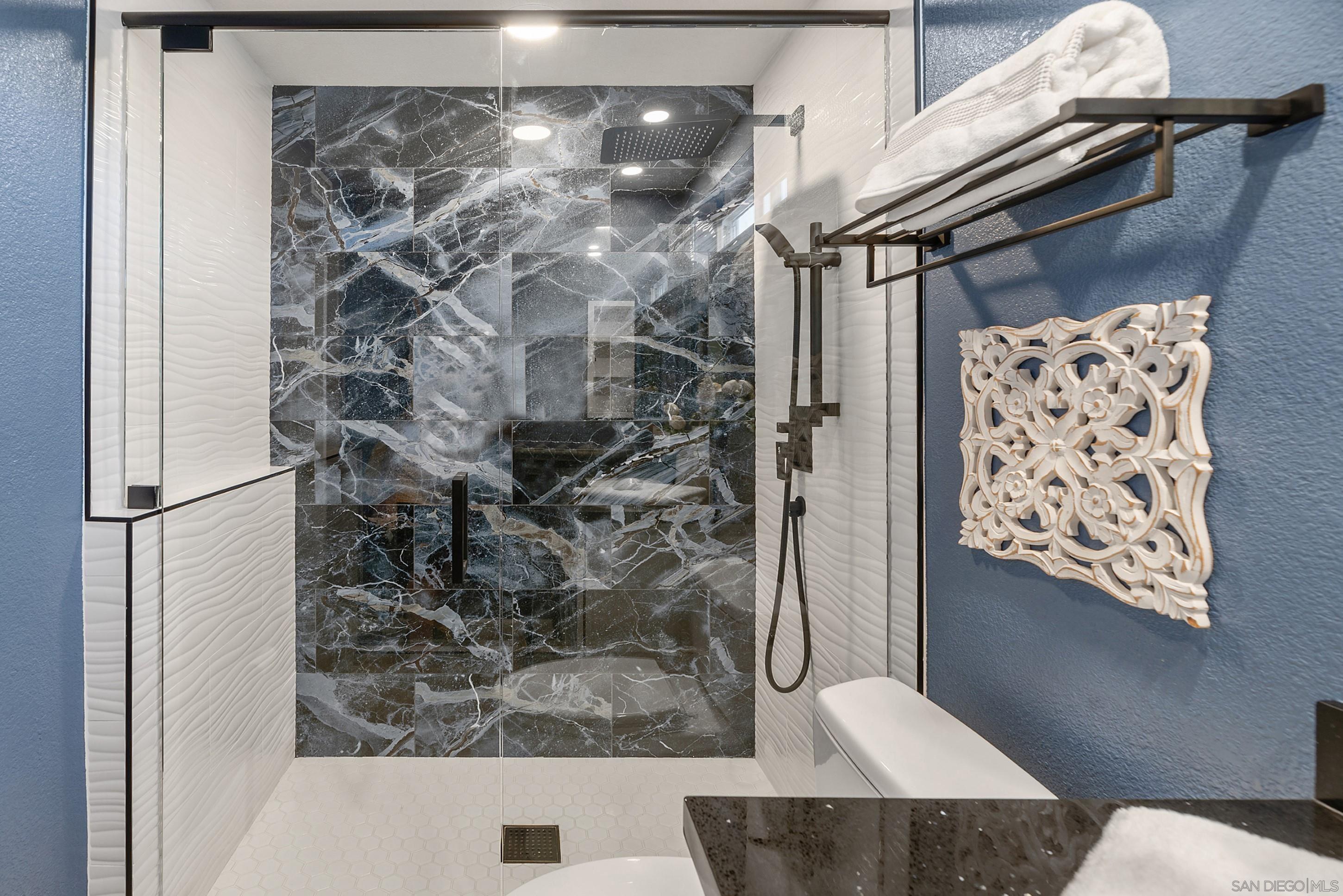 Detail Gallery Image 22 of 56 For 2622  Half Dome Pl, Carlsbad,  CA 92010 - 4 Beds | 3 Baths