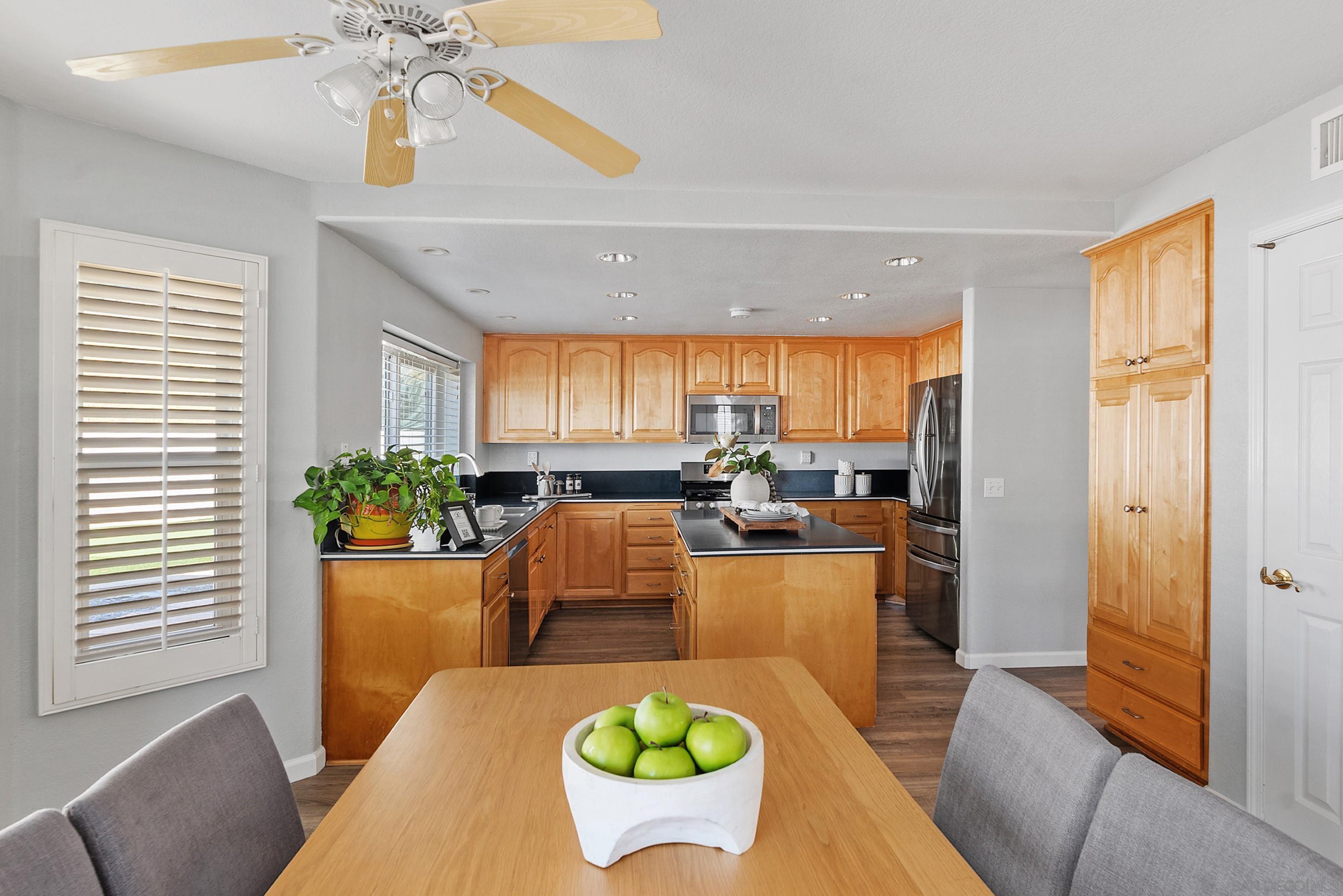 Detail Gallery Image 29 of 56 For 2622  Half Dome Pl, Carlsbad,  CA 92010 - 4 Beds | 3 Baths