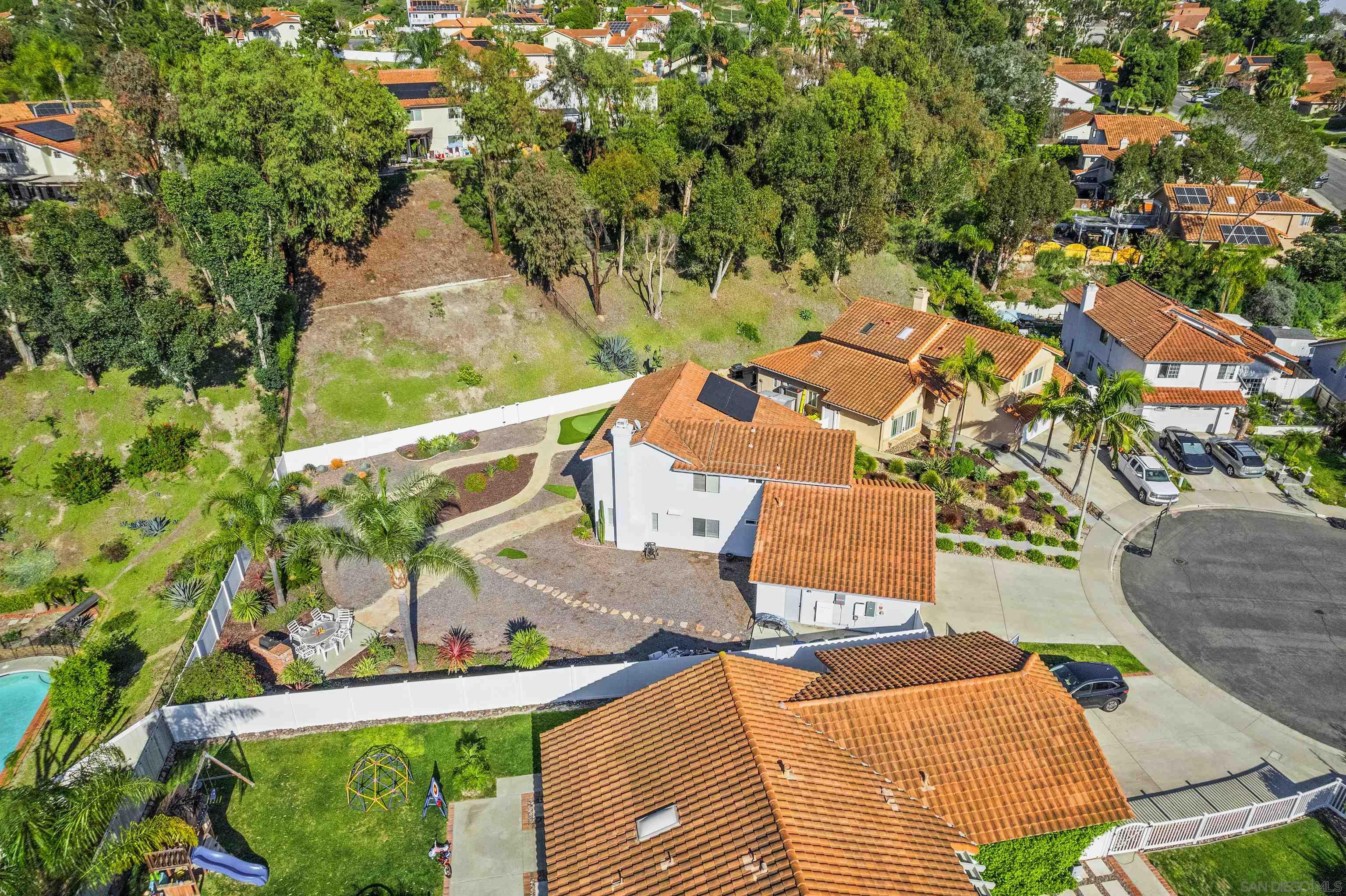 Detail Gallery Image 5 of 56 For 2622  Half Dome Pl, Carlsbad,  CA 92010 - 4 Beds | 3 Baths