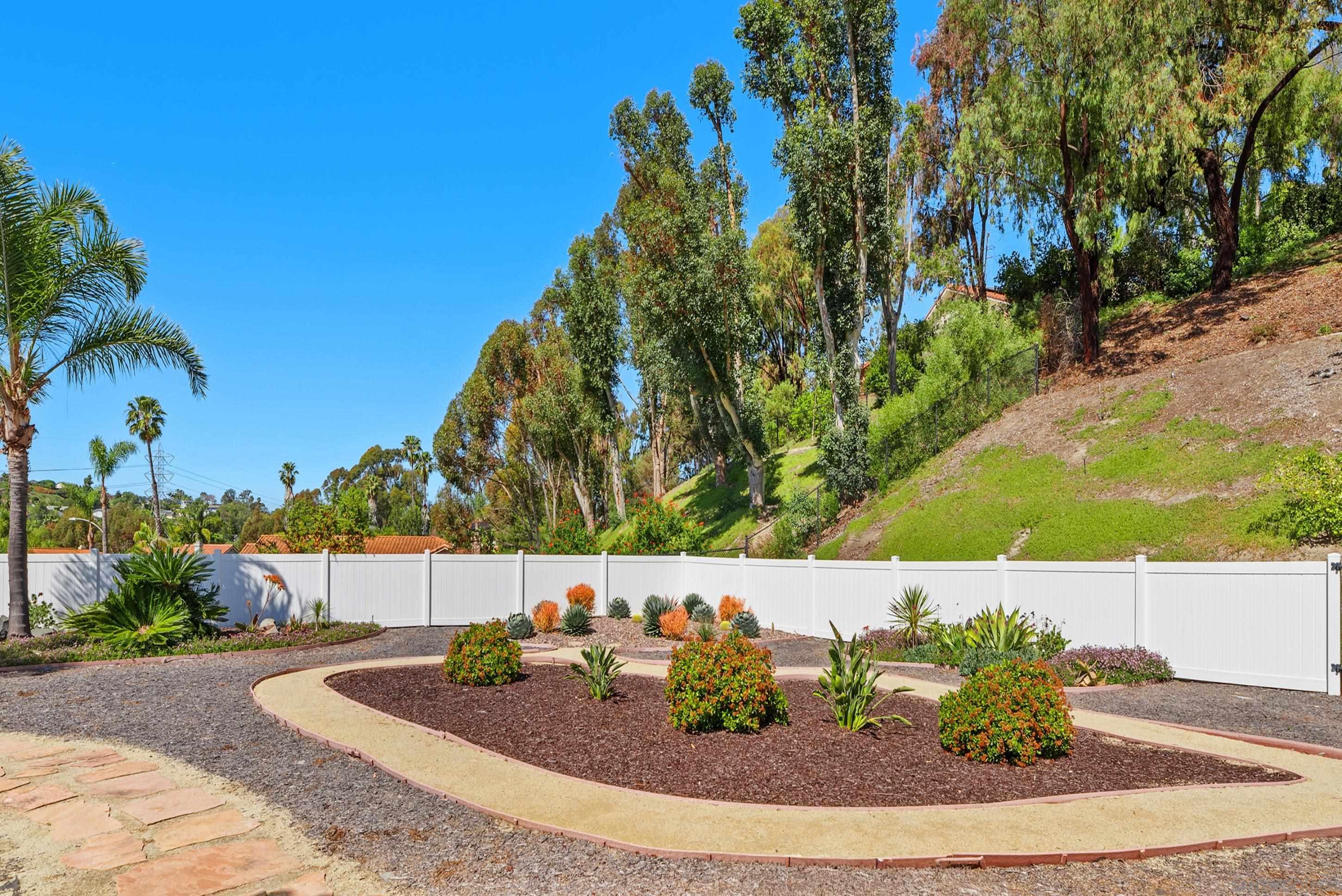 Detail Gallery Image 48 of 56 For 2622  Half Dome Pl, Carlsbad,  CA 92010 - 4 Beds | 3 Baths