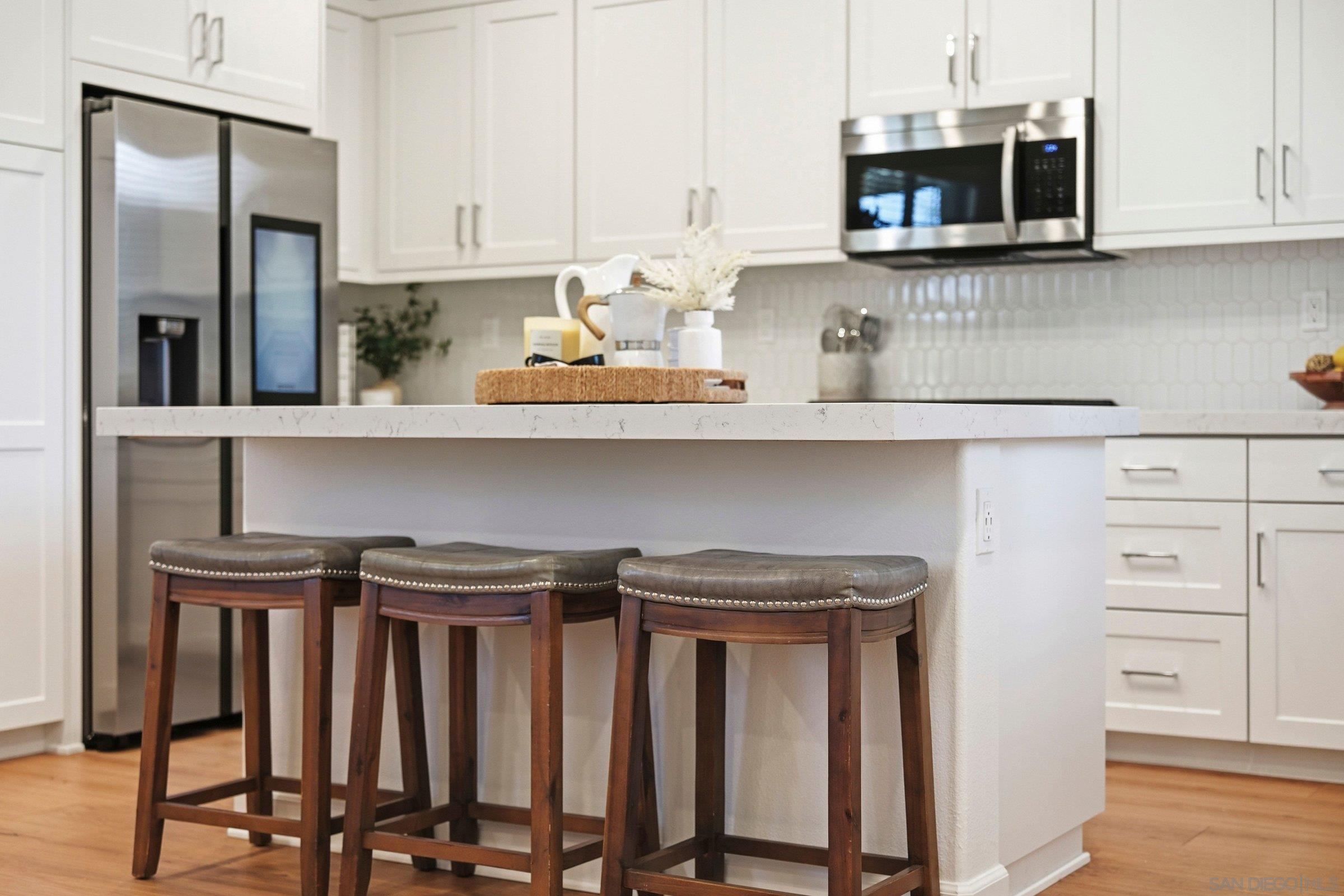 Detail Gallery Image 15 of 66 For 1512  Donze Ave, Chula Vista,  CA 91913 - 4 Beds | 3 Baths