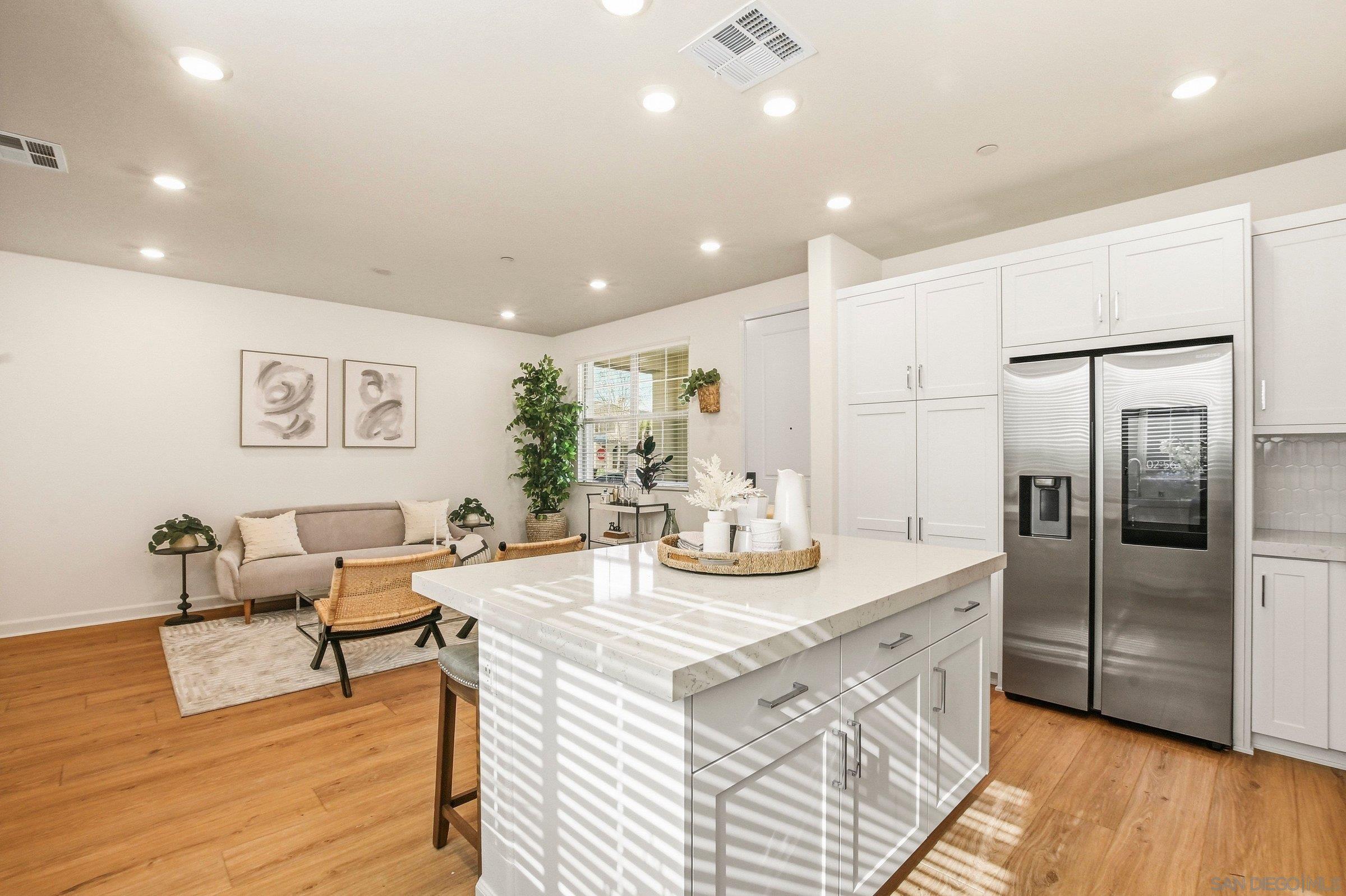 Detail Gallery Image 16 of 66 For 1512  Donze Ave, Chula Vista,  CA 91913 - 4 Beds | 3 Baths