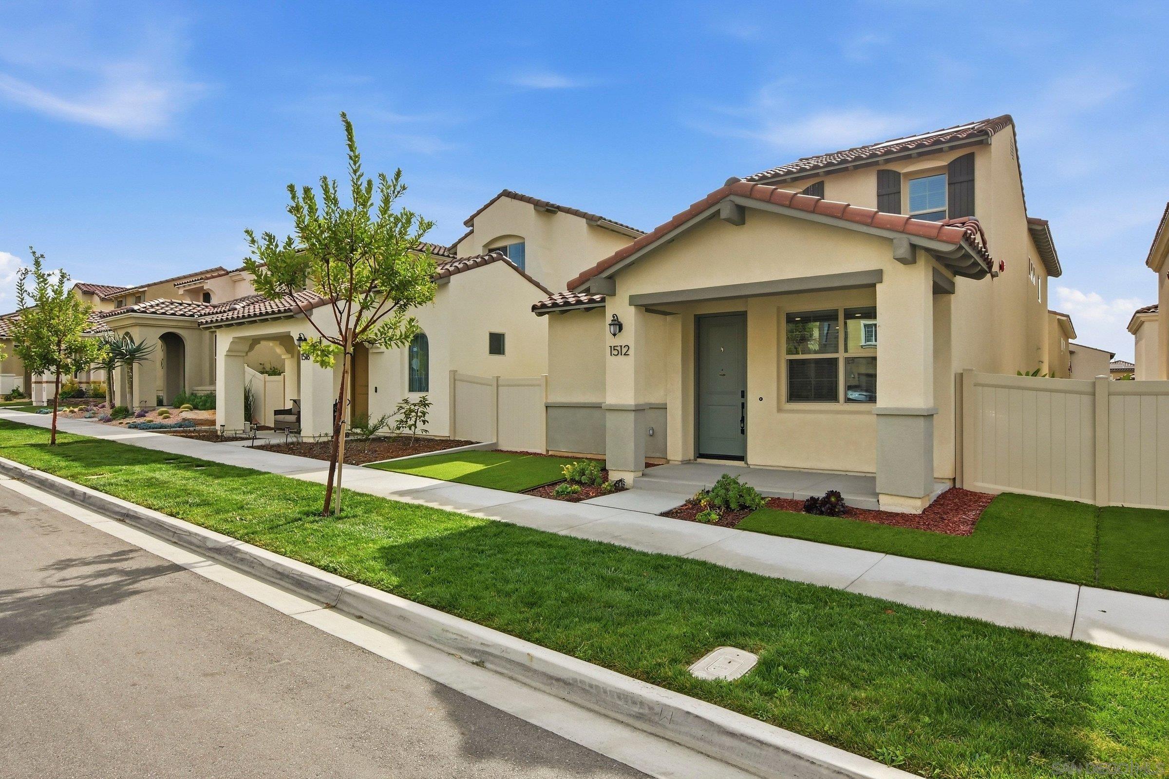 Detail Gallery Image 3 of 66 For 1512  Donze Ave, Chula Vista,  CA 91913 - 4 Beds | 3 Baths