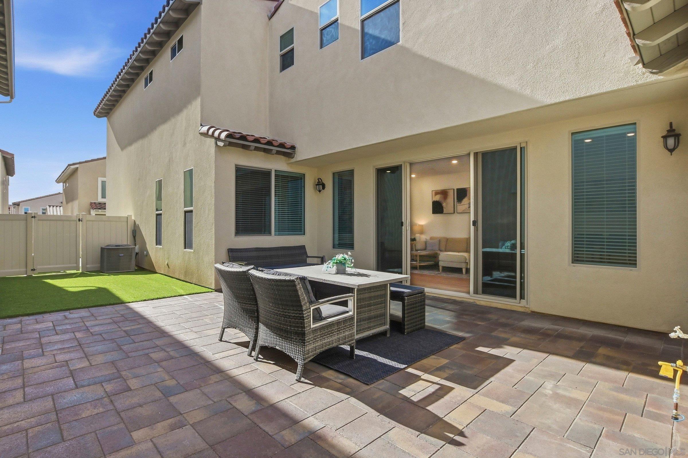 Detail Gallery Image 24 of 66 For 1512  Donze Ave, Chula Vista,  CA 91913 - 4 Beds | 3 Baths