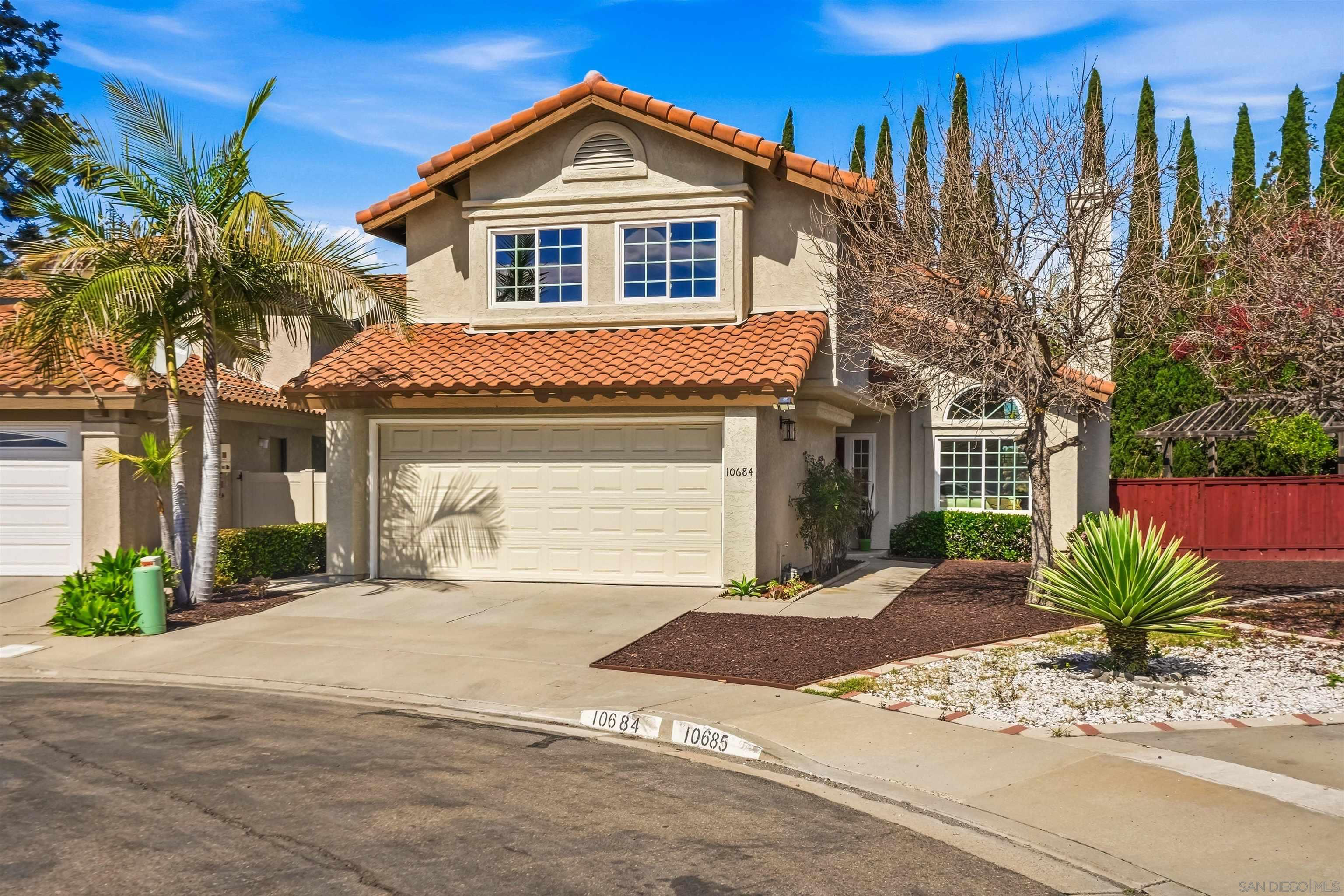 Detail Gallery Image 2 of 34 For 10684  Stanwell Pl, San Diego,  CA 92126 - 4 Beds | 2/1 Baths