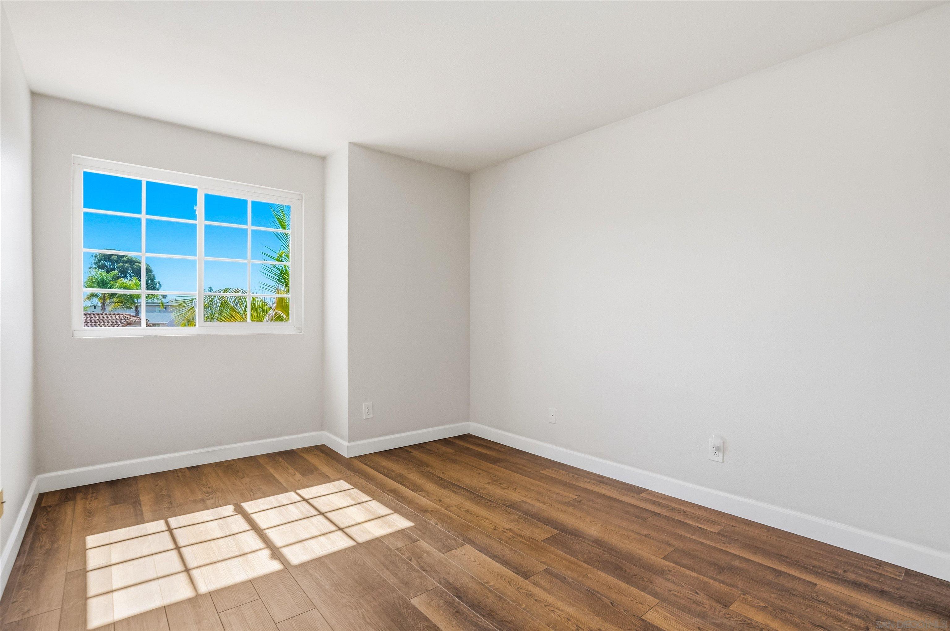 Detail Gallery Image 27 of 34 For 10684  Stanwell Pl, San Diego,  CA 92126 - 4 Beds | 2/1 Baths