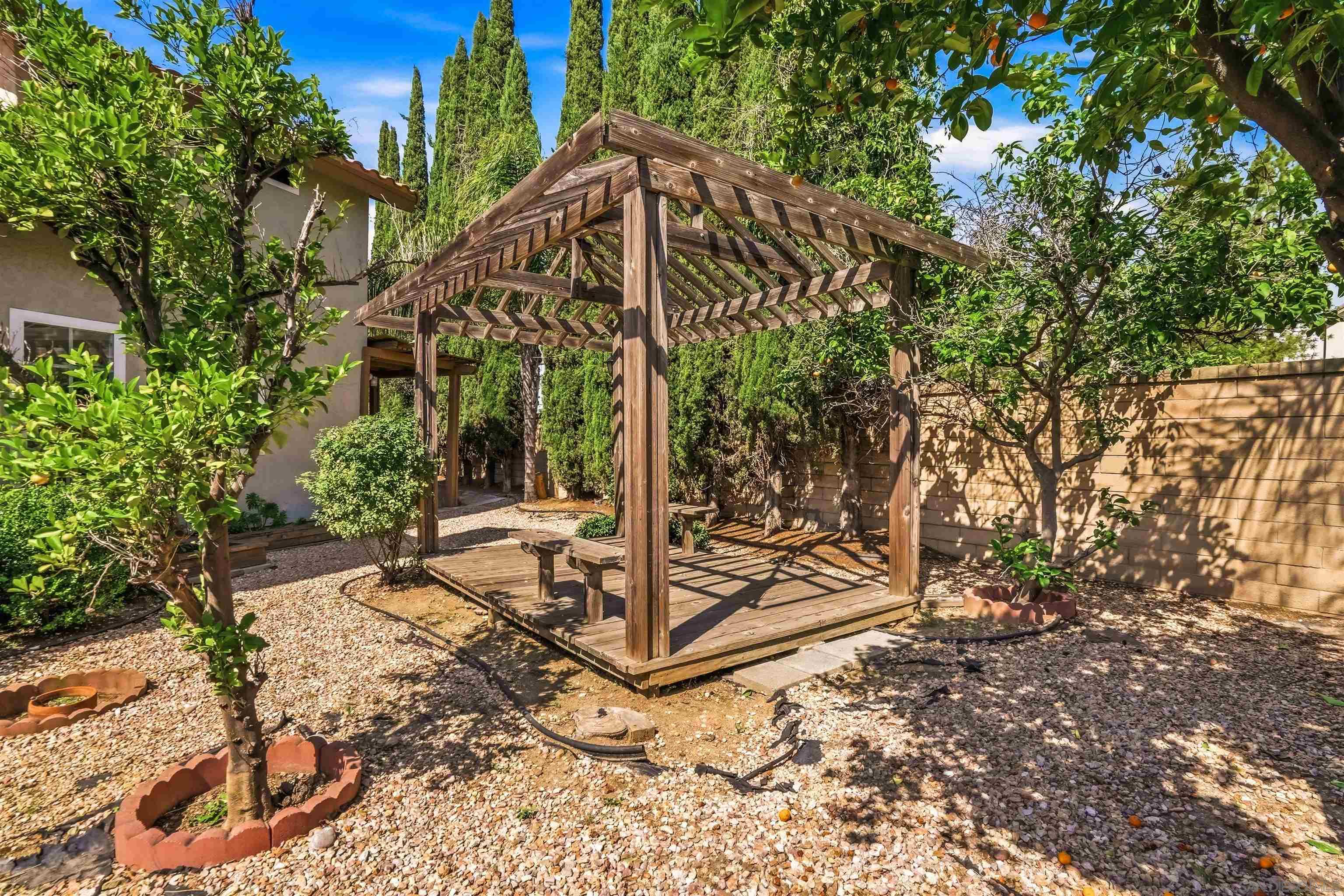 Detail Gallery Image 33 of 34 For 10684  Stanwell Pl, San Diego,  CA 92126 - 4 Beds | 2/1 Baths