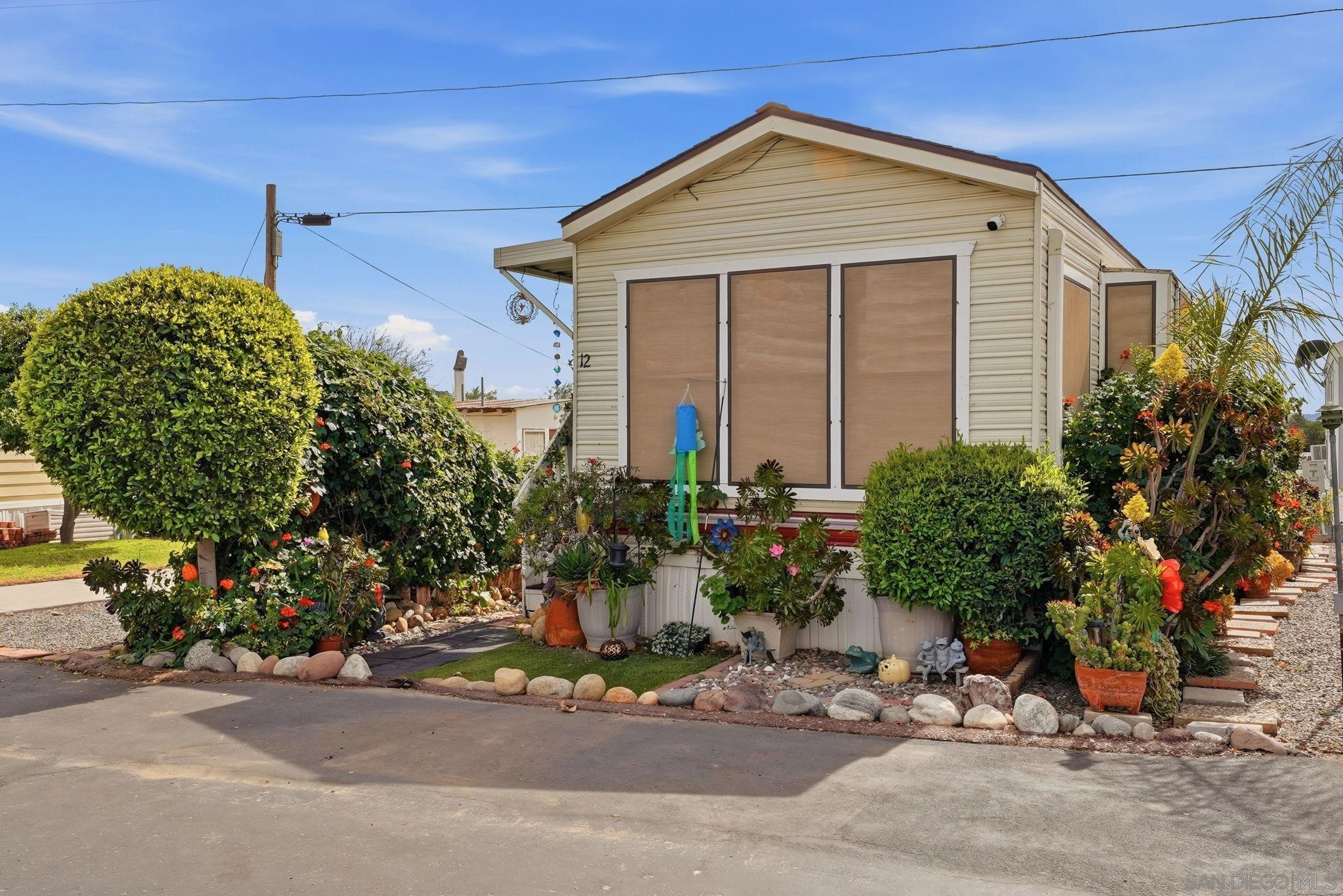 Detail Gallery Image 11 of 24 For 2030  Black Canyon Rd  Spc 12,  Ramona,  CA 92065 - 1 Beds | 1 Baths