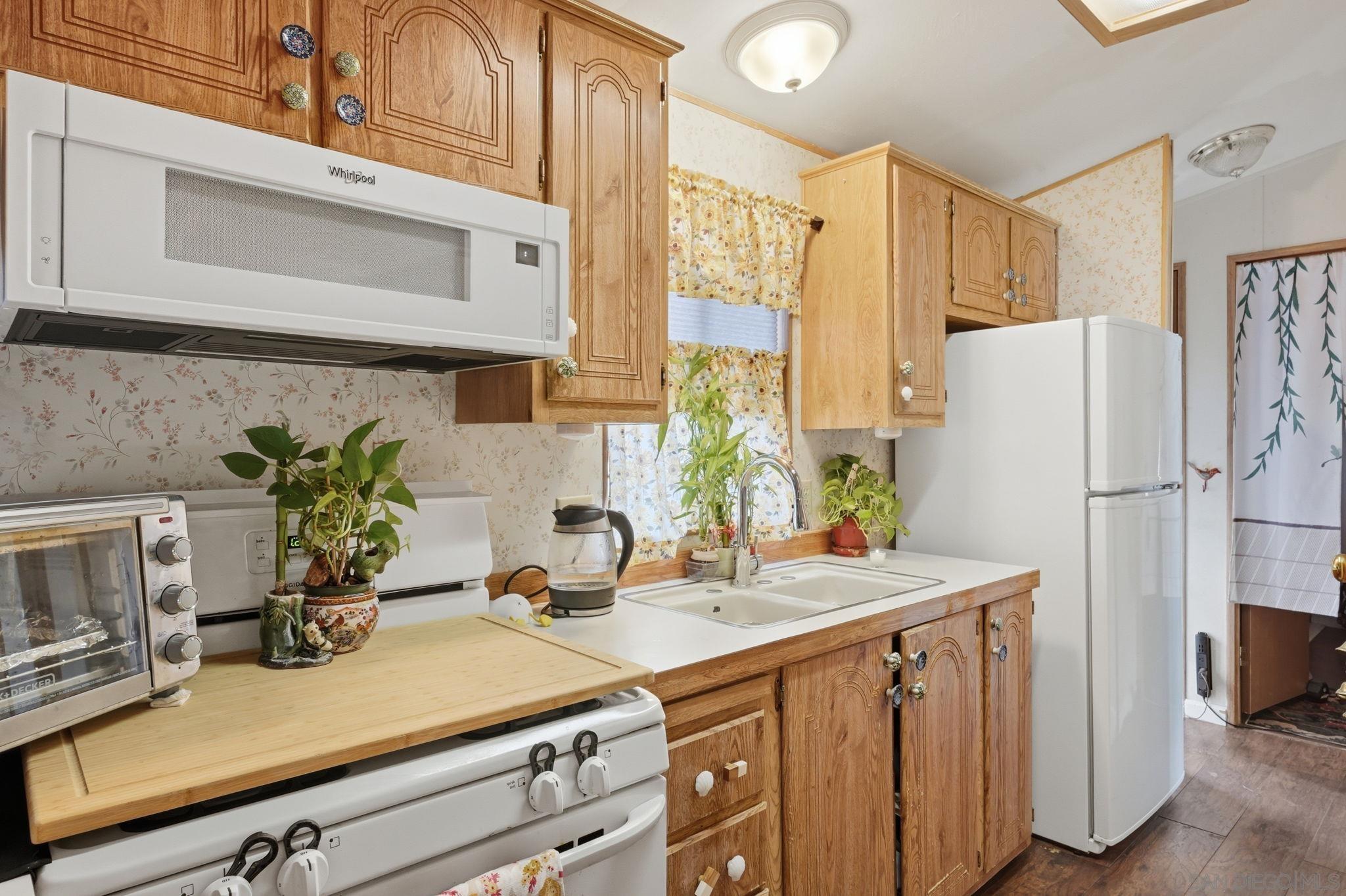 Detail Gallery Image 16 of 24 For 2030  Black Canyon Rd  Spc 12,  Ramona,  CA 92065 - 1 Beds | 1 Baths