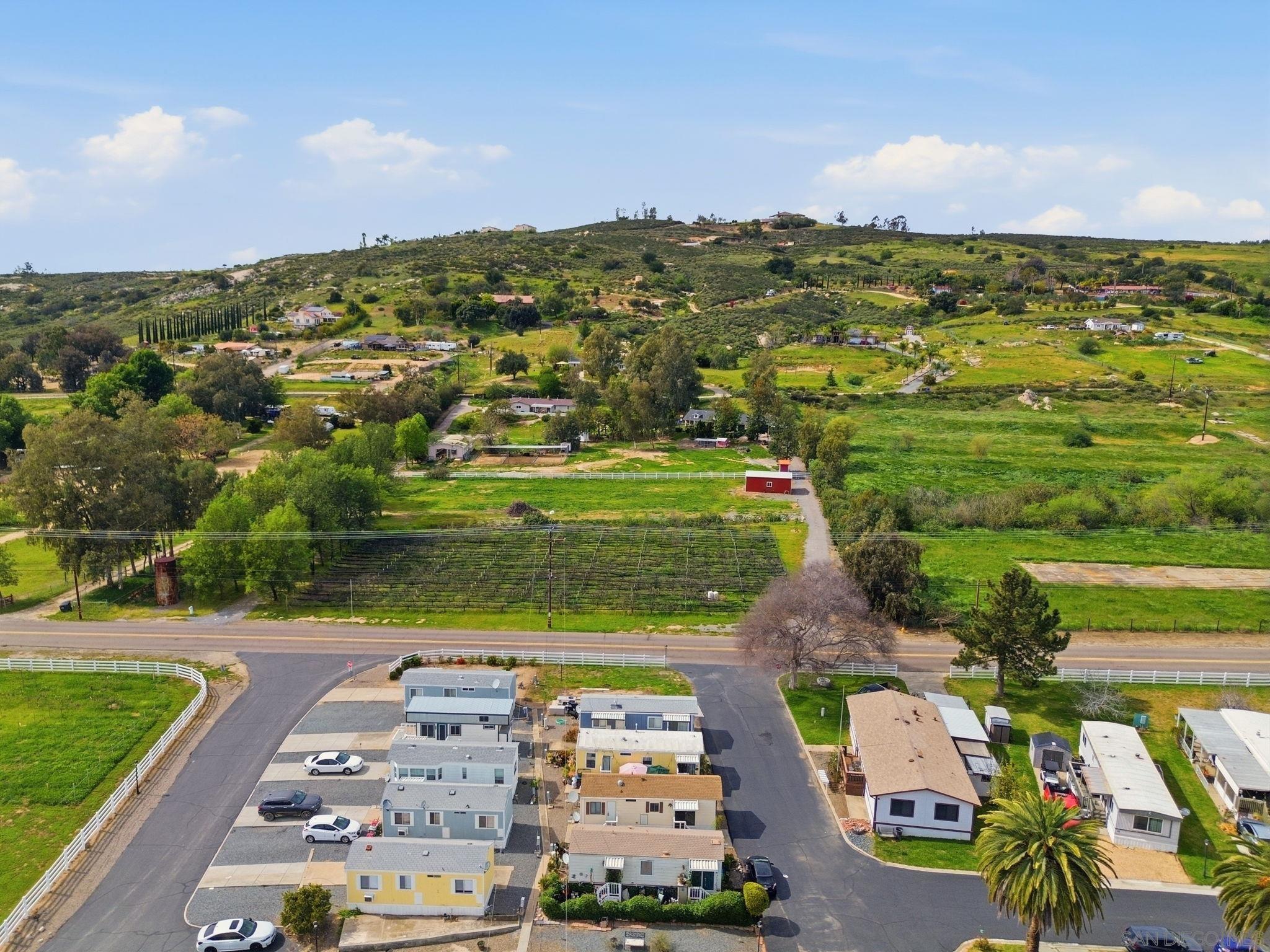 Detail Gallery Image 3 of 24 For 2030  Black Canyon Rd  Spc 12,  Ramona,  CA 92065 - 1 Beds | 1 Baths