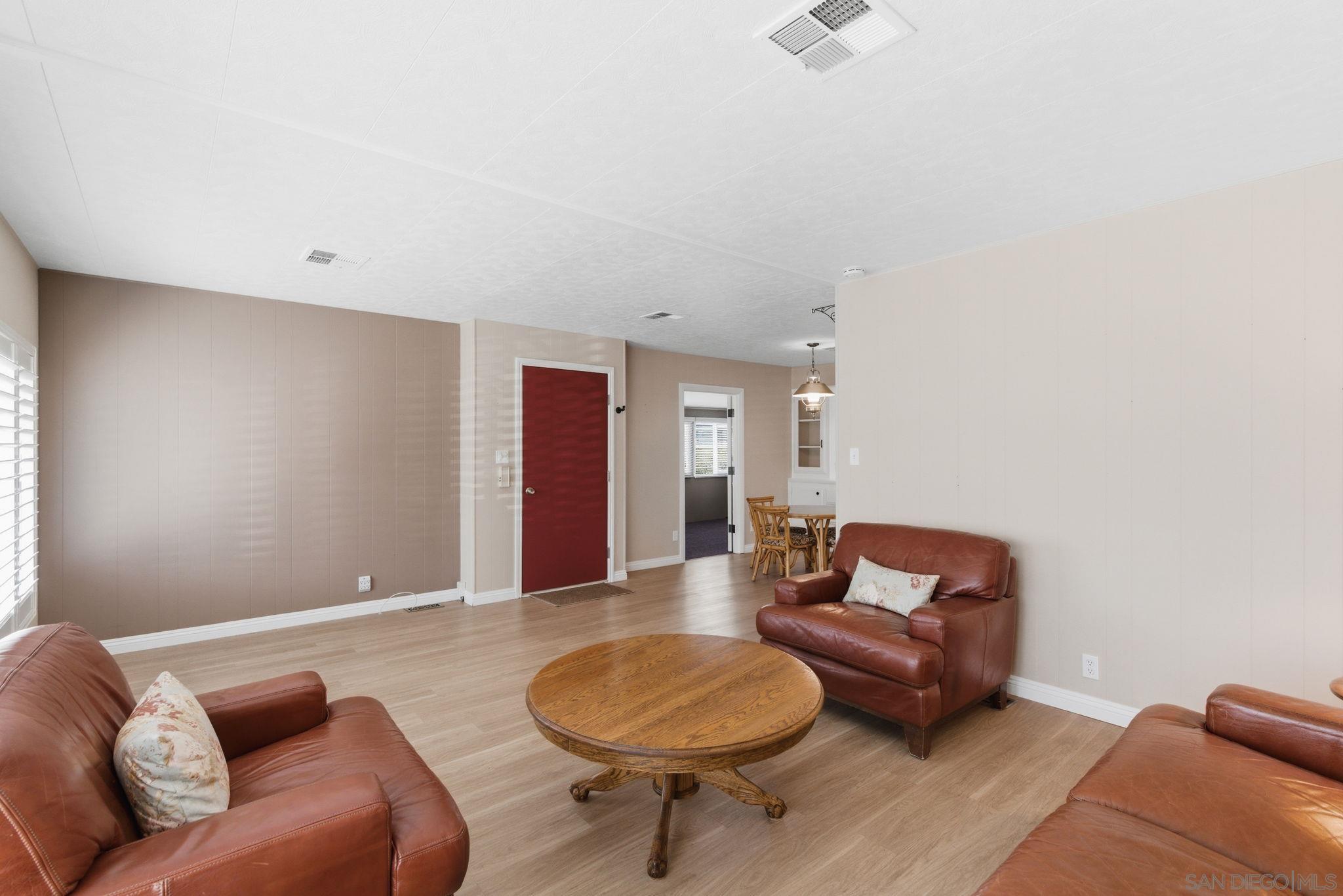Detail Gallery Image 8 of 25 For 521  Orange Ave  34, Chula Vista,  CA 91911 - 2 Beds | 2 Baths
