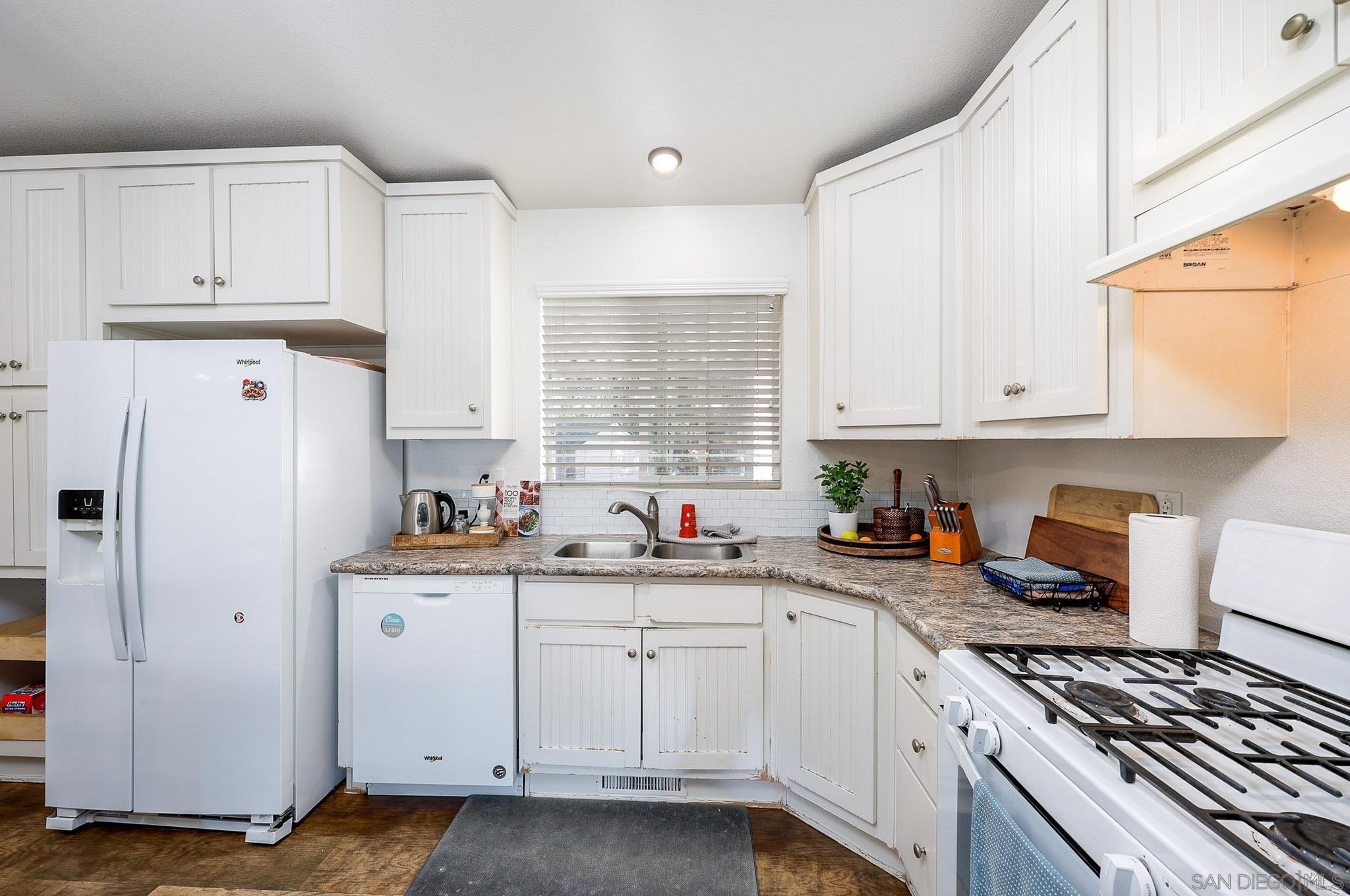 Detail Gallery Image 13 of 43 For 3505  Alpine Blvd  #SPC 11,  Alpine,  CA 91901 - 3 Beds | 2 Baths