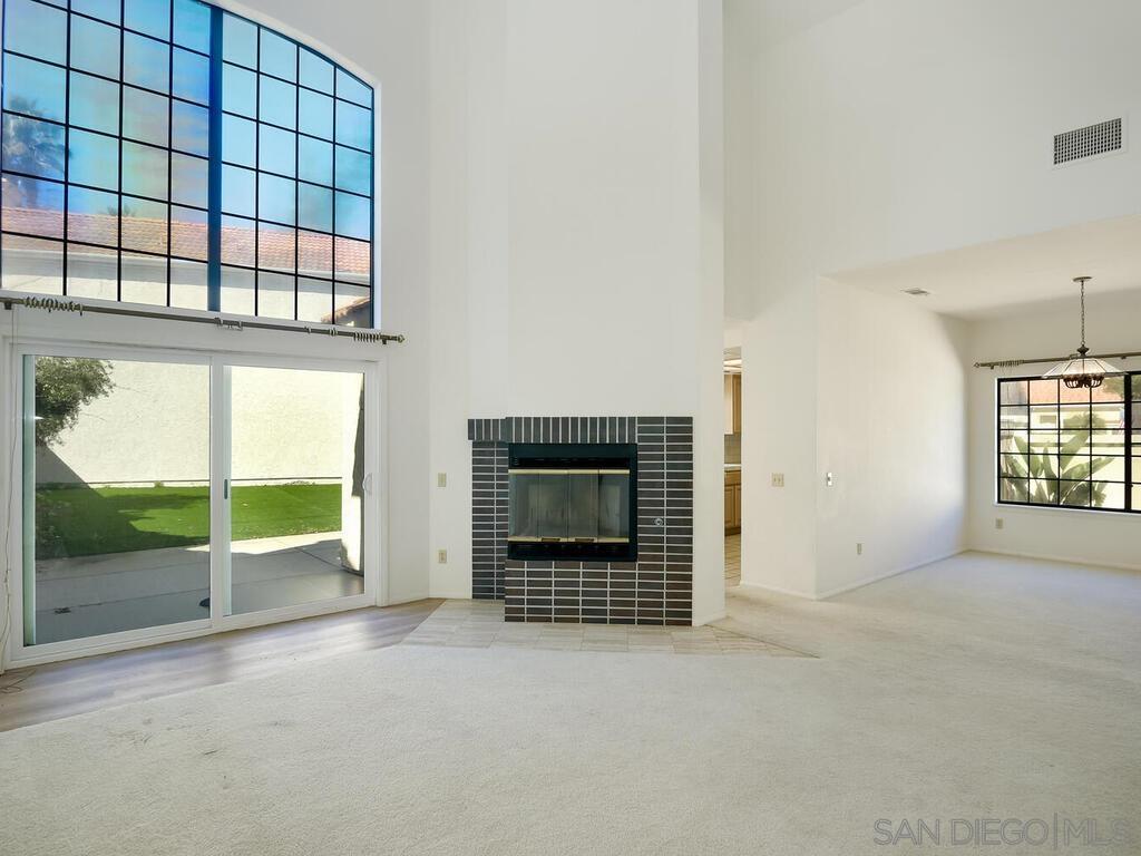 Detail Gallery Image 11 of 31 For 58  Aruba Bend, Coronado,  CA 92118 - 3 Beds | 2 Baths