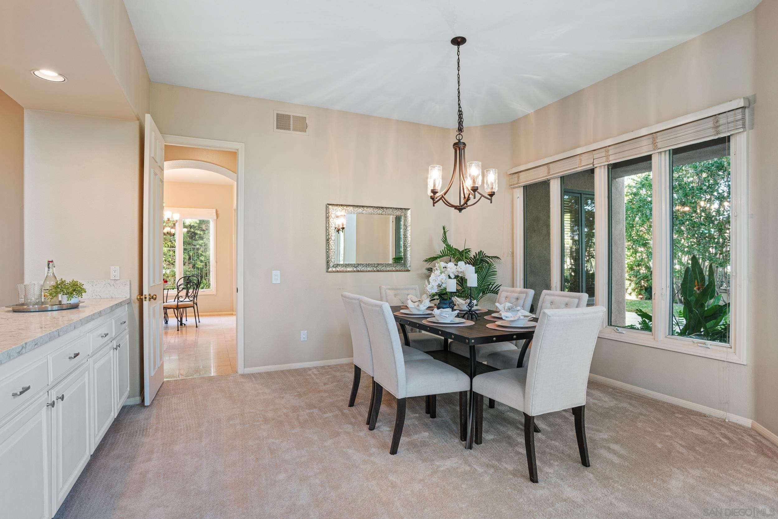 Detail Gallery Image 12 of 38 For 7132  Tern Place, Carlsbad,  CA 92011 - 4 Beds | 3/1 Baths