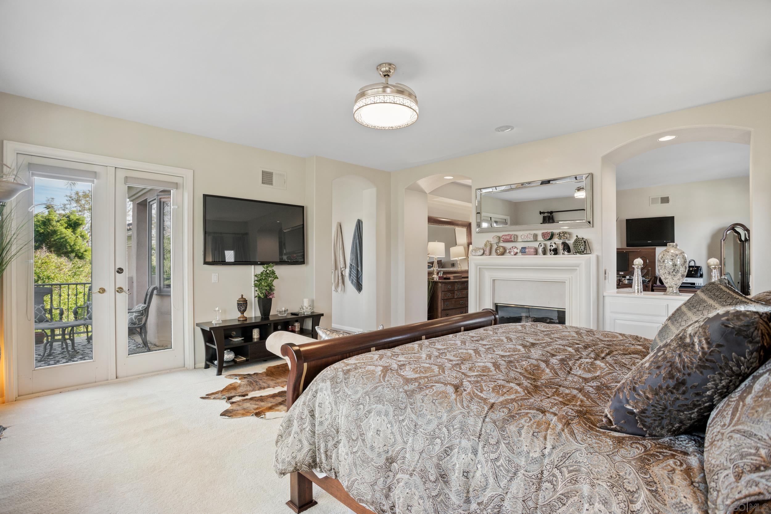 Detail Gallery Image 16 of 32 For 7132  Tern Place, Carlsbad,  CA 92011 - 4 Beds | 3/1 Baths