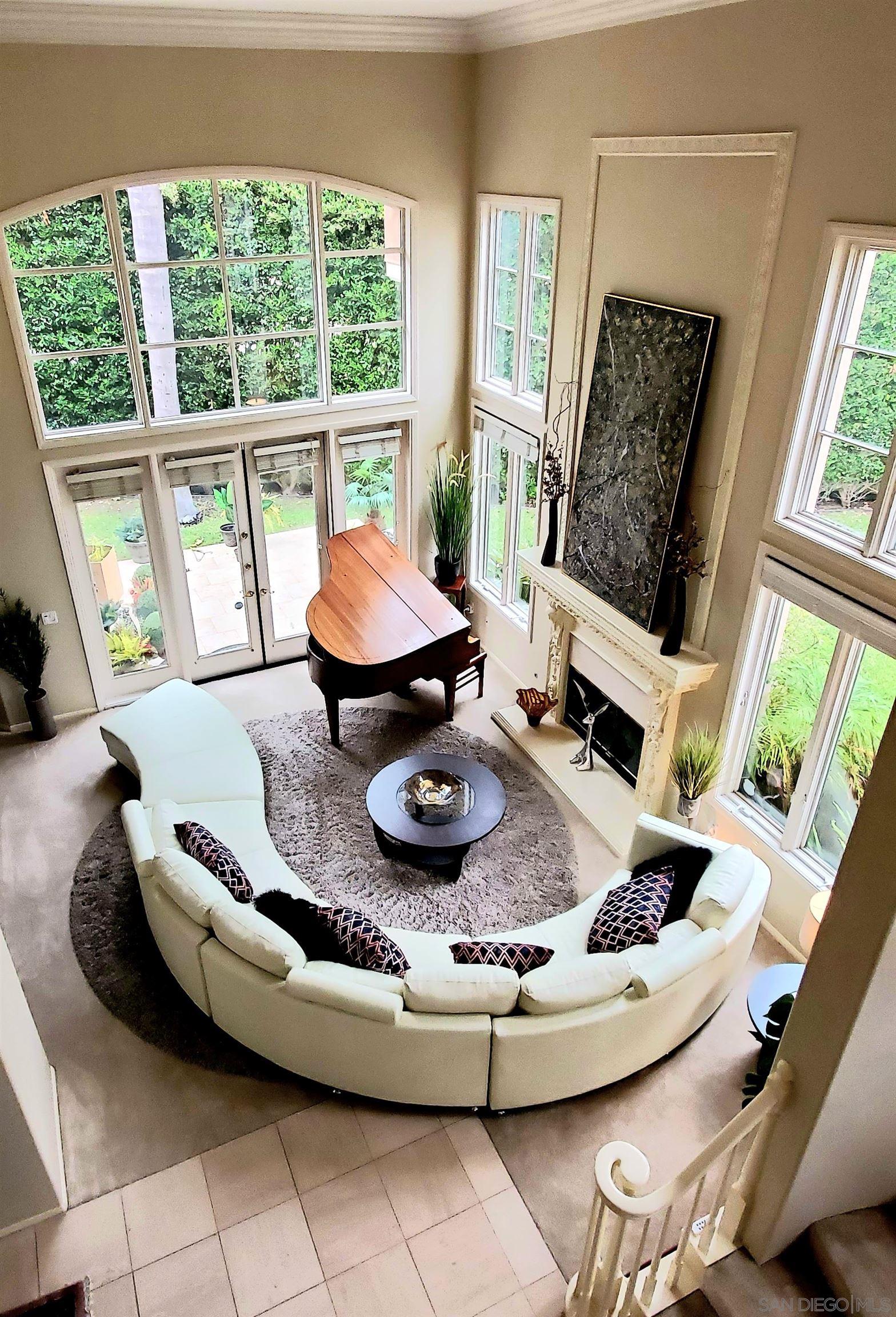 Detail Gallery Image 4 of 32 For 7132  Tern Place, Carlsbad,  CA 92011 - 4 Beds | 3/1 Baths