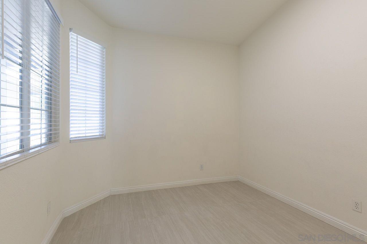 Detail Gallery Image 16 of 33 For 1217  Ridgegrove L, Escondido,  CA 92029 - 4 Beds | 2 Baths