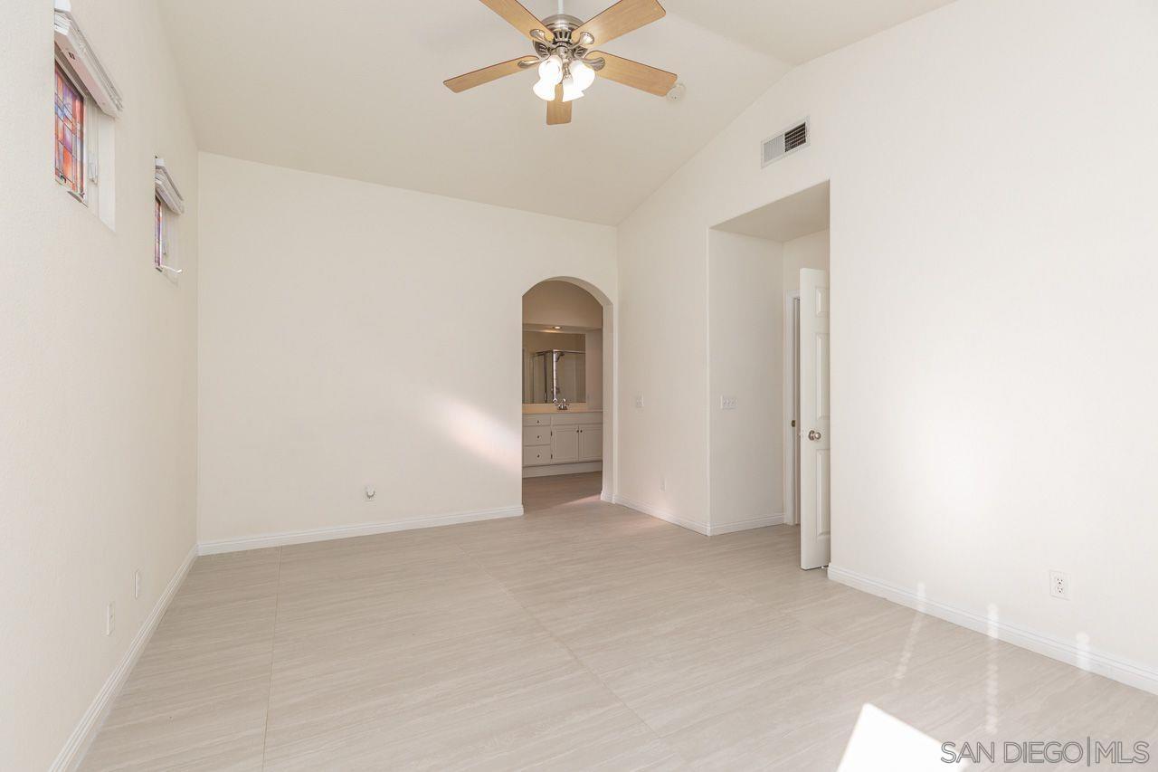 Detail Gallery Image 18 of 33 For 1217  Ridgegrove L, Escondido,  CA 92029 - 4 Beds | 2 Baths