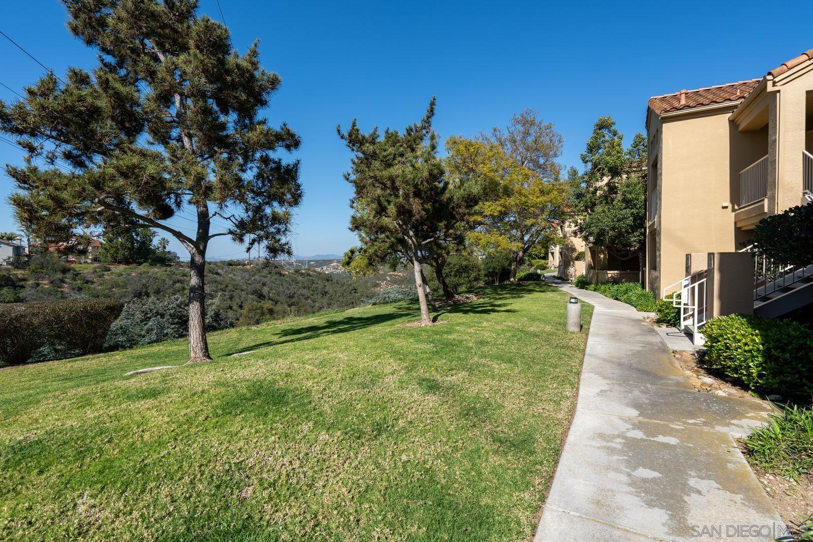 Detail Gallery Image 2 of 33 For 7330  Calle Cristobal  #88,  San Diego,  CA 92126 - 3 Beds | 2 Baths