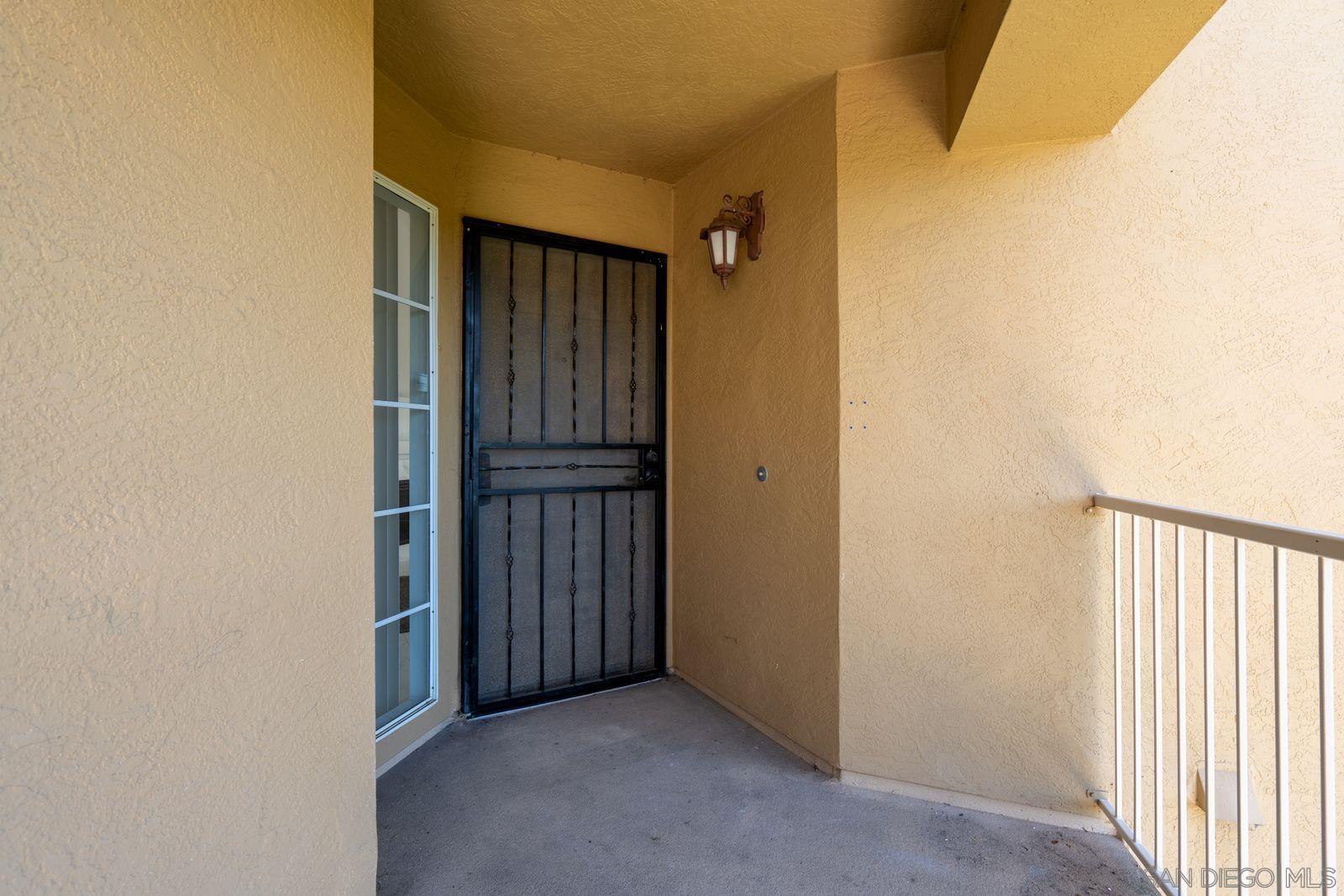 Detail Gallery Image 5 of 33 For 7330  Calle Cristobal  #88,  San Diego,  CA 92126 - 3 Beds | 2 Baths