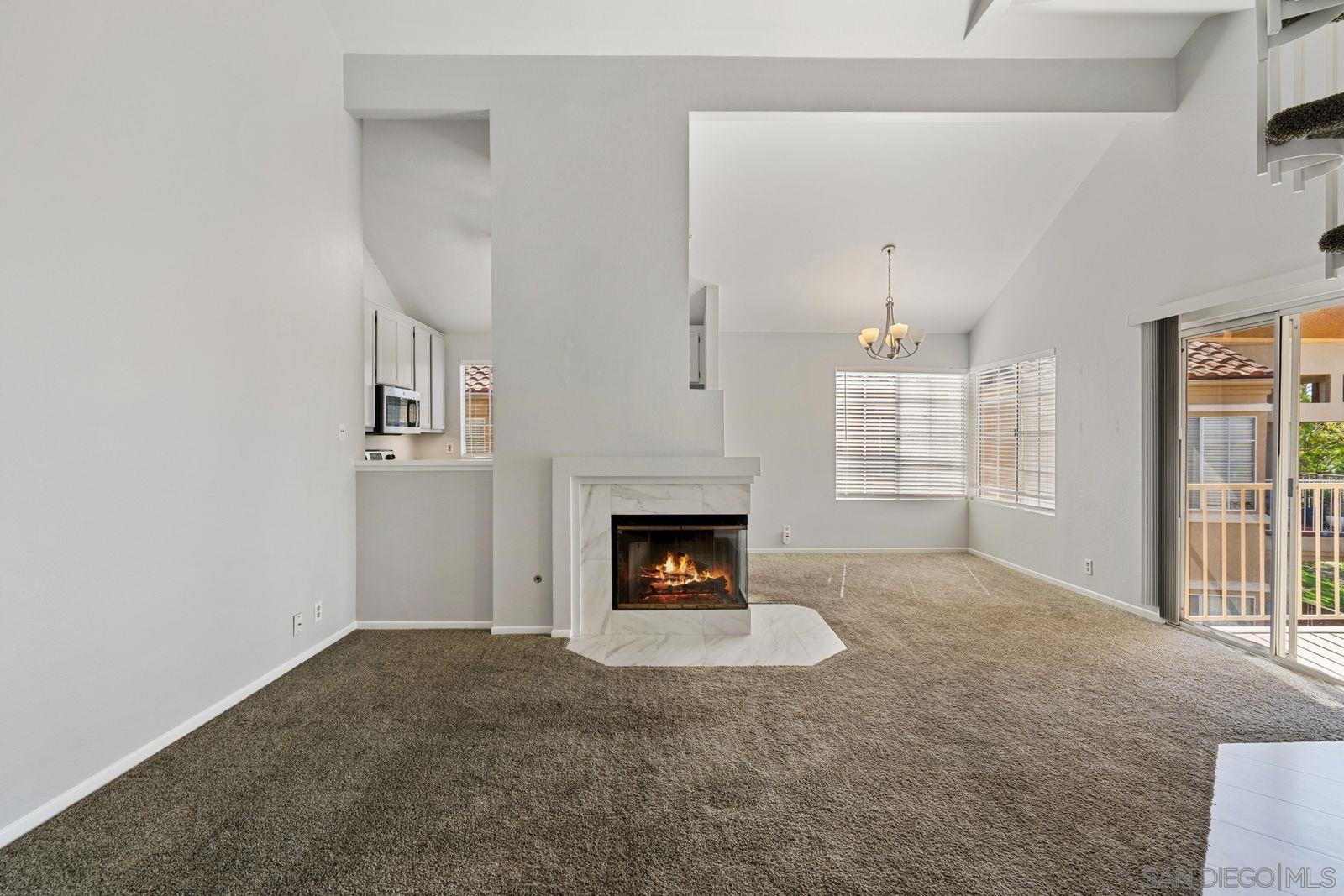 Detail Gallery Image 8 of 33 For 7330  Calle Cristobal  #88,  San Diego,  CA 92126 - 3 Beds | 2 Baths