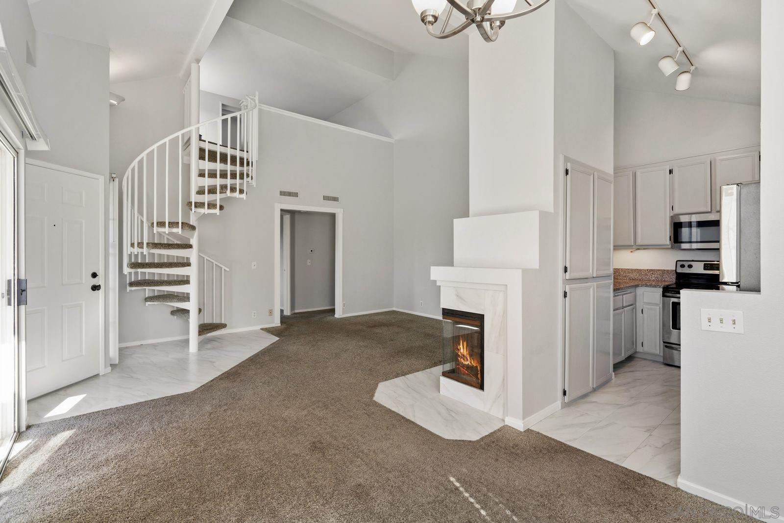 Detail Gallery Image 9 of 33 For 7330  Calle Cristobal  #88,  San Diego,  CA 92126 - 3 Beds | 2 Baths