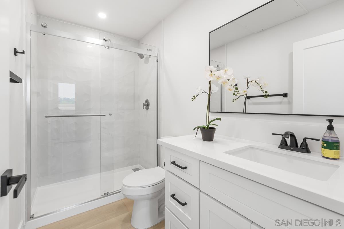 Detail Gallery Image 12 of 28 For 5727  Lauretta St, San Diego,  CA 92110 - – Beds | – Baths