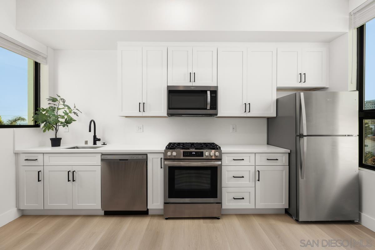 Detail Gallery Image 7 of 28 For 5727  Lauretta St, San Diego,  CA 92110 - – Beds | – Baths