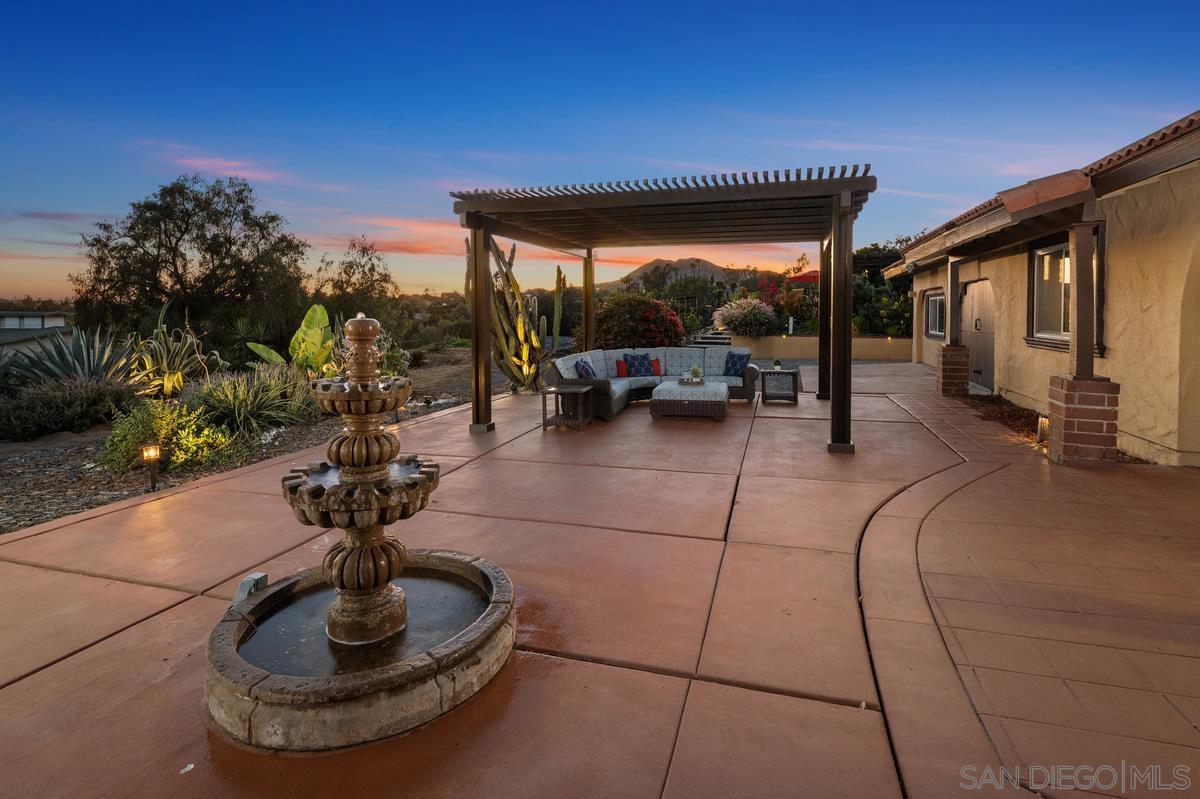 Detail Gallery Image 12 of 65 For 14284  Hacienda Lane, Poway,  CA 92064 - 4 Beds | 2 Baths