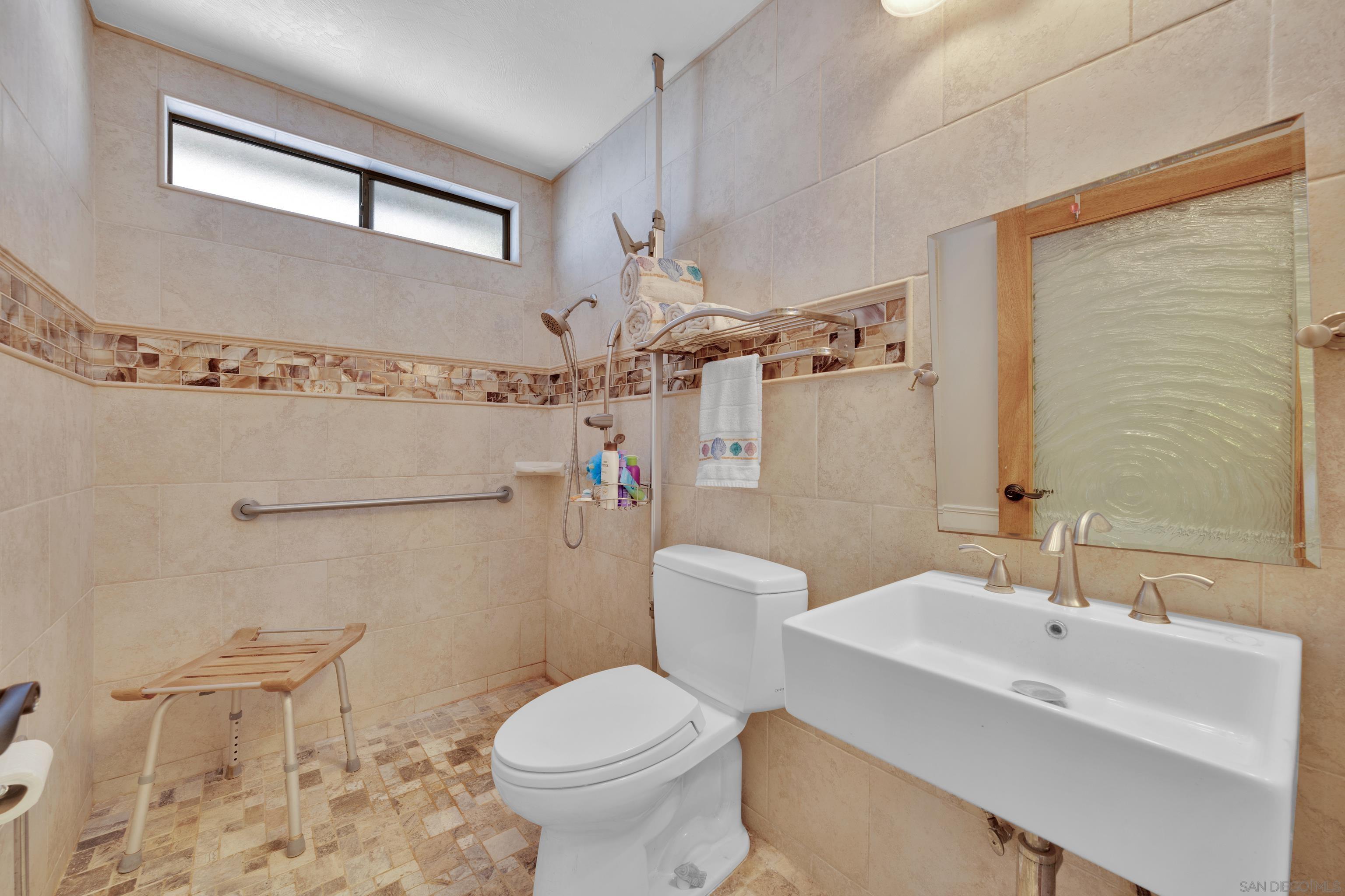 Detail Gallery Image 30 of 45 For 38020  Calle Confite, Murrieta,  CA 92563 - 2 Beds | 2 Baths