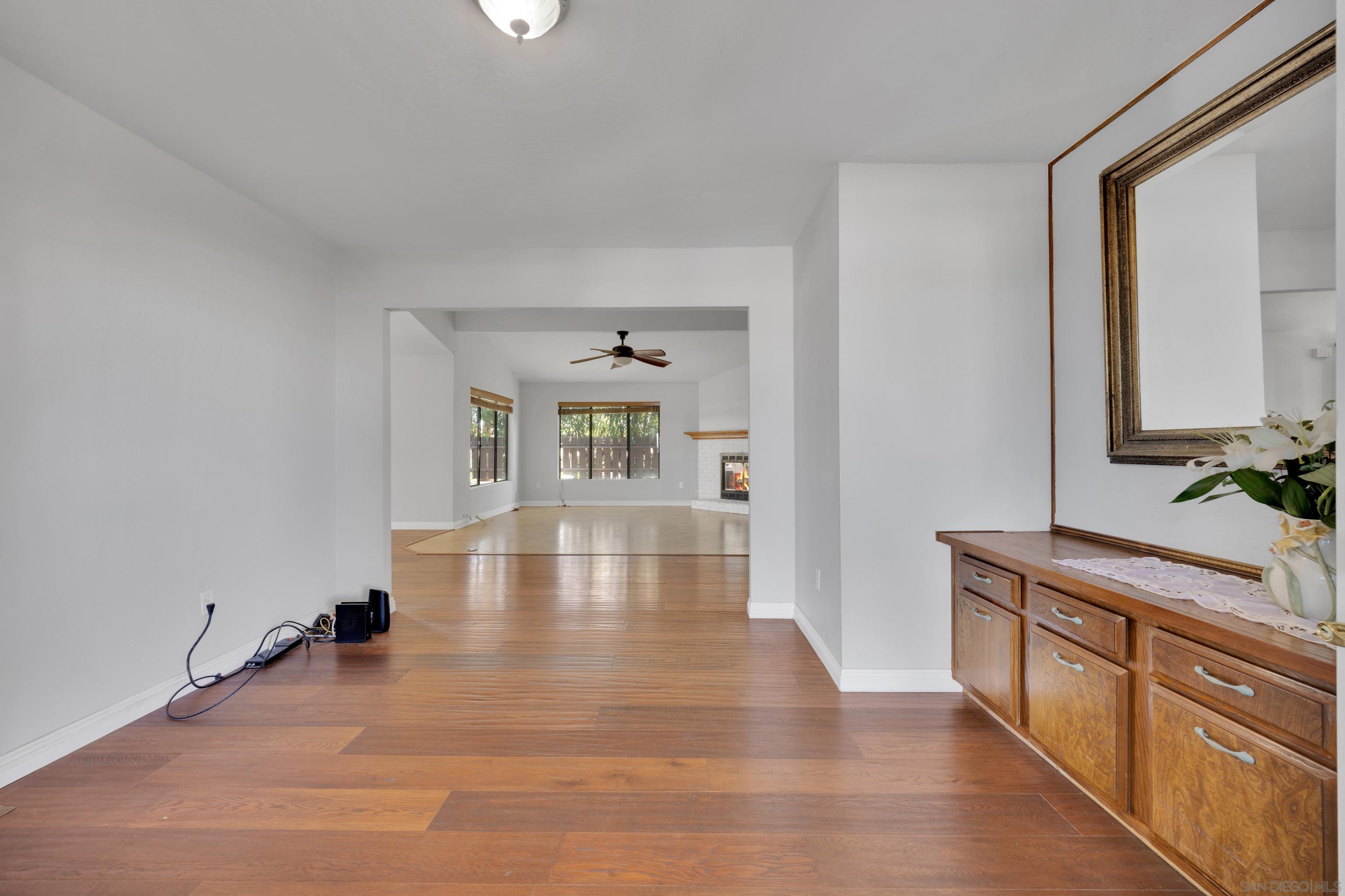 Detail Gallery Image 9 of 45 For 38020  Calle Confite, Murrieta,  CA 92563 - 2 Beds | 2 Baths