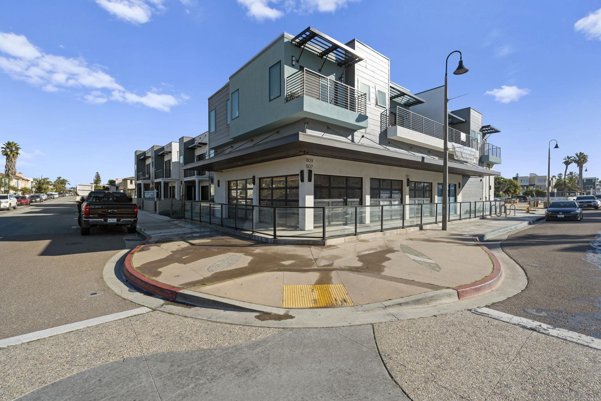 Front Image Thumbnail for SD260005603