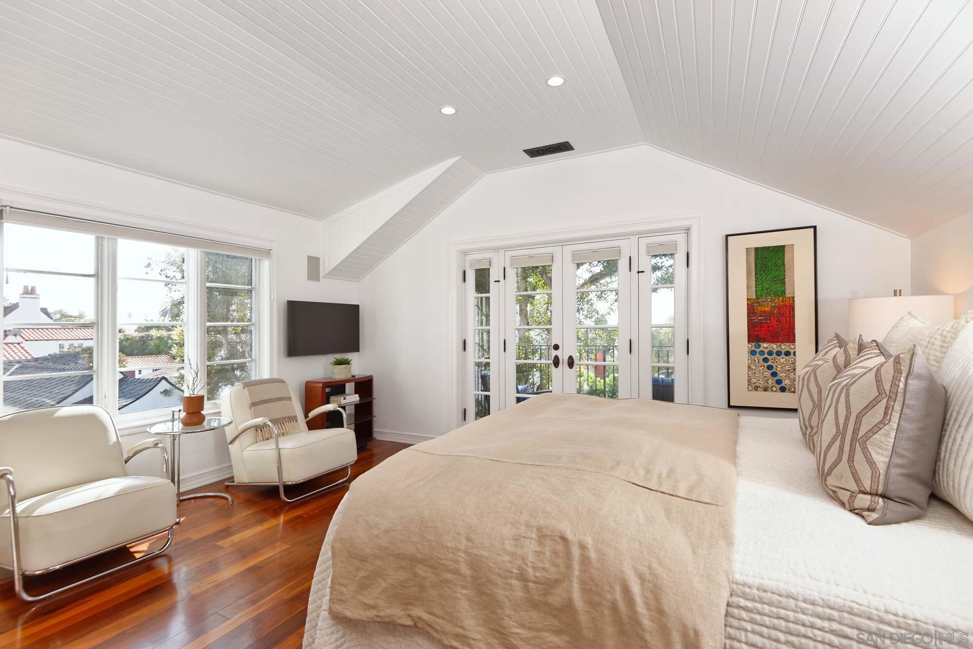 Detail Gallery Image 11 of 24 For 438  Sea Lane, La Jolla,  CA 92037 - 4 Beds | 3/1 Baths