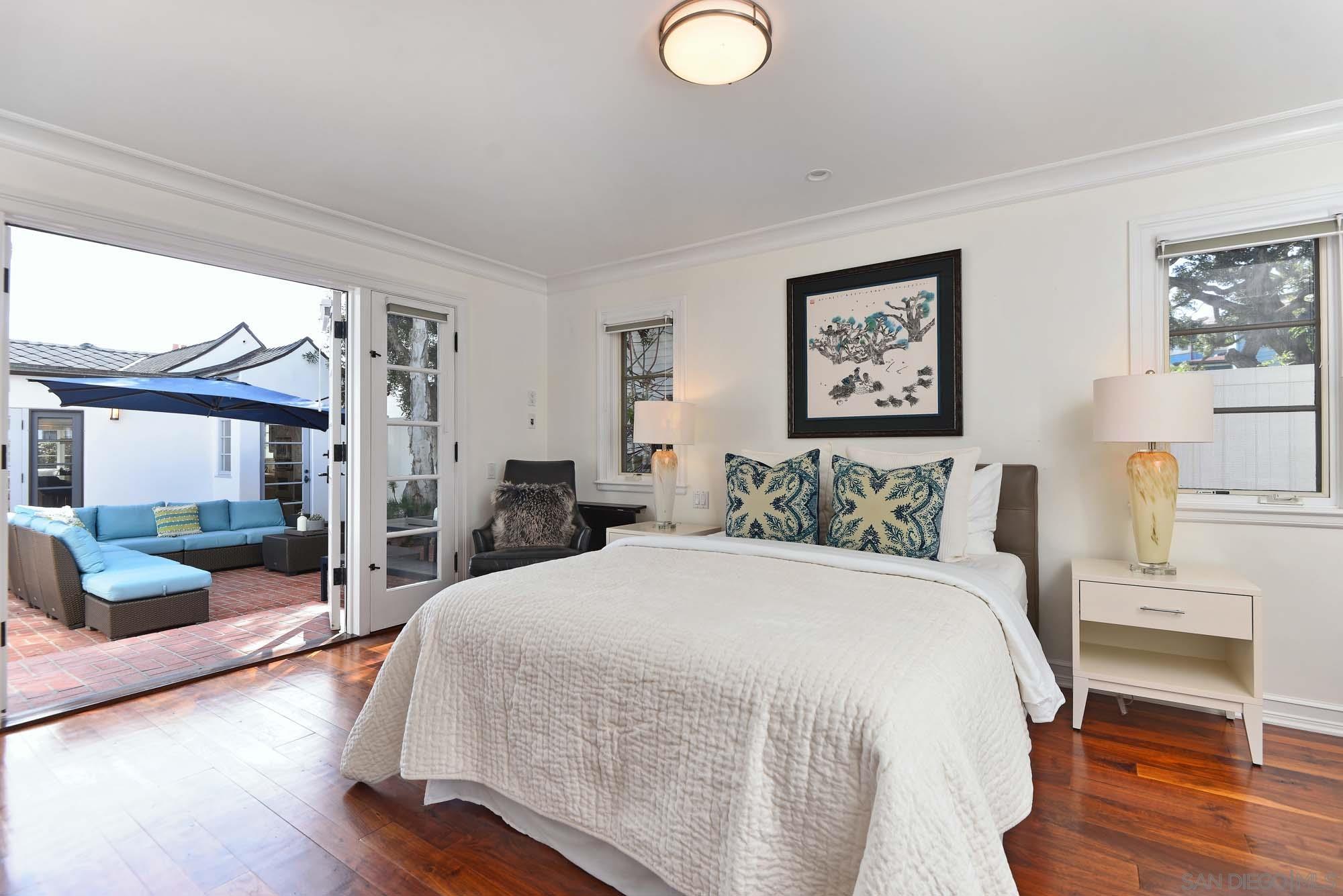 Detail Gallery Image 14 of 24 For 438  Sea Lane, La Jolla,  CA 92037 - 4 Beds | 3/1 Baths