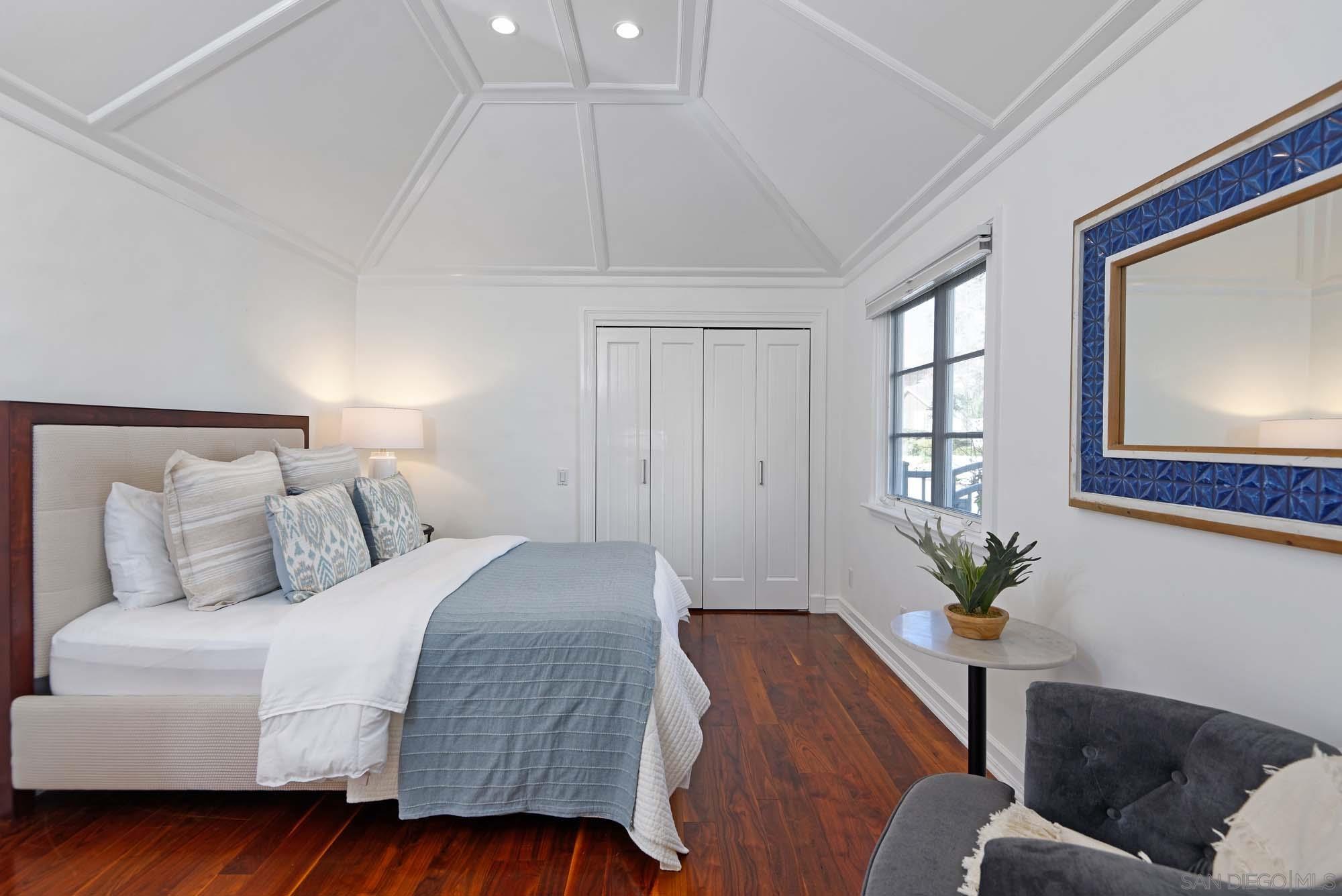 Detail Gallery Image 16 of 24 For 438  Sea Lane, La Jolla,  CA 92037 - 4 Beds | 3/1 Baths