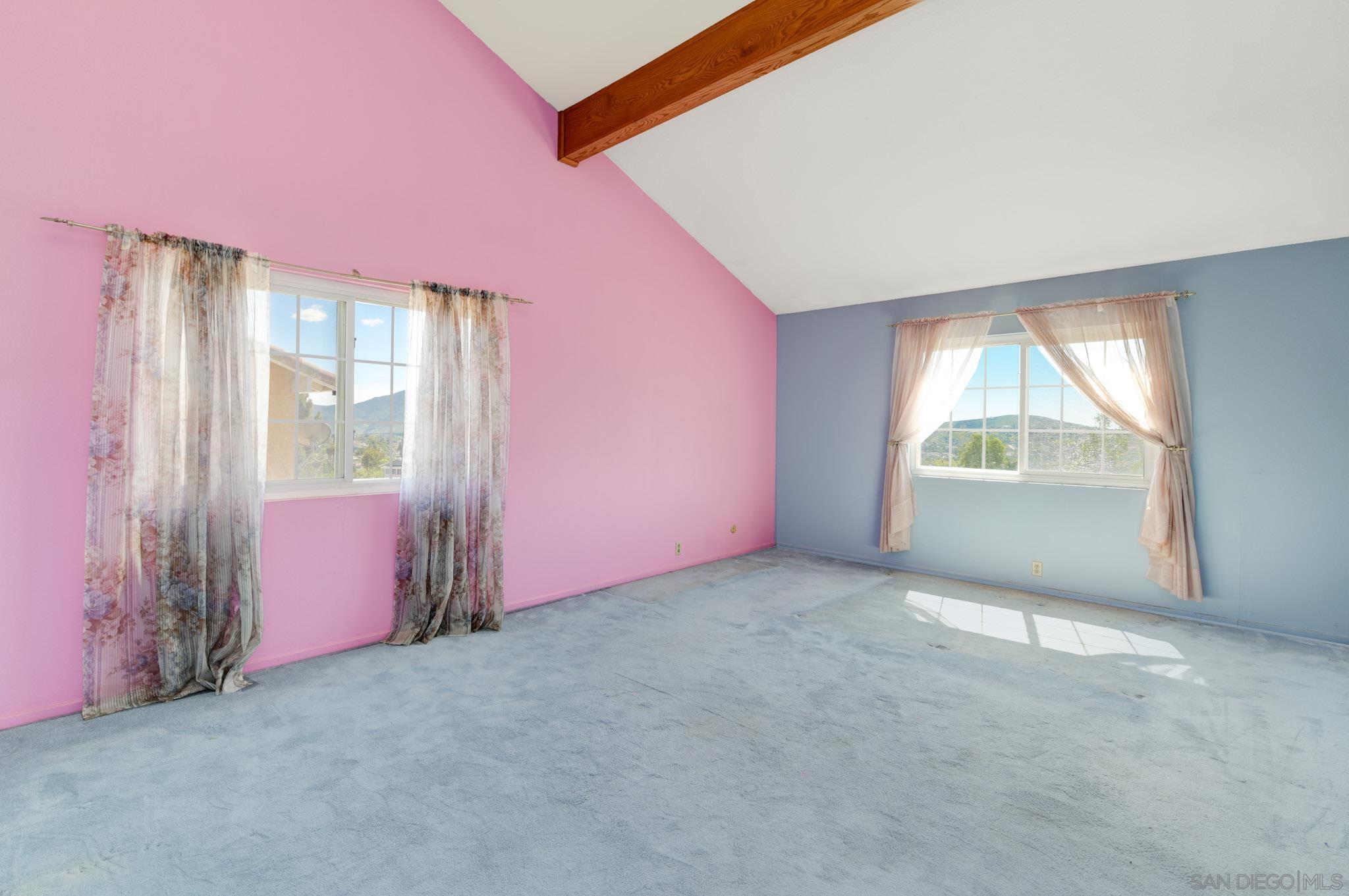 Detail Gallery Image 11 of 27 For 10007  Resmar Pl, La Mesa,  CA 91941 - 5 Beds | 3 Baths