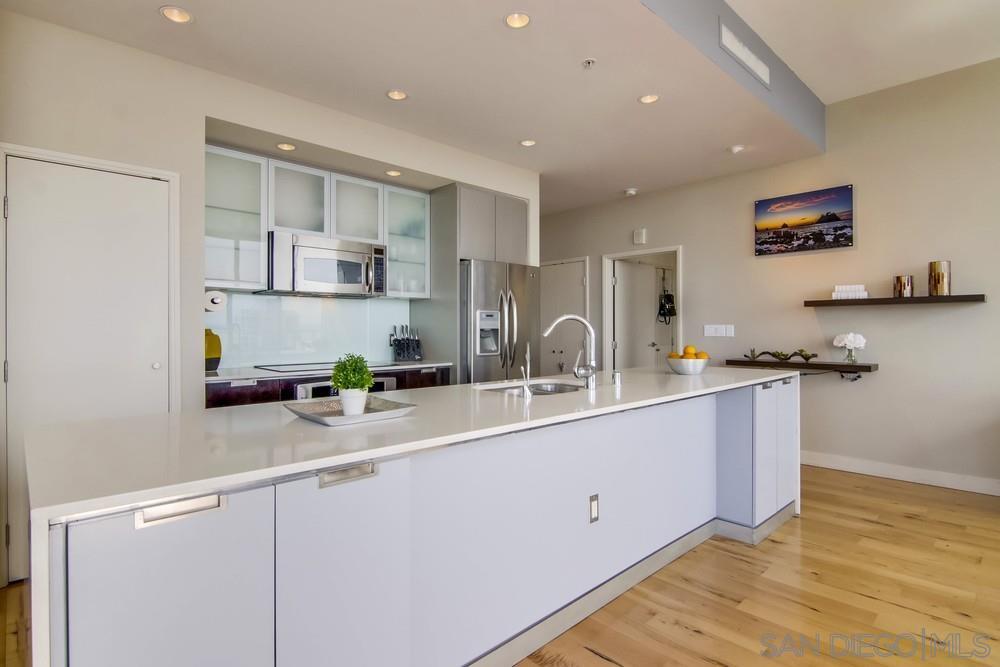 Detail Gallery Image 15 of 42 For 575  6th Ave  1905, San Diego,  CA 92101 - 2 Beds | 2 Baths