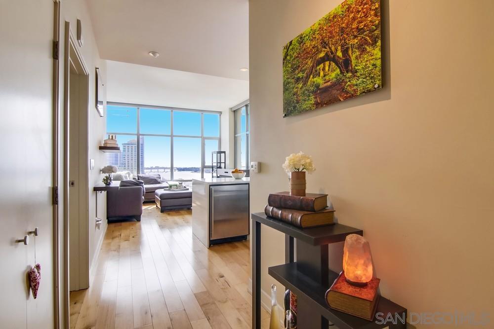 Detail Gallery Image 7 of 42 For 575  6th Ave  1905, San Diego,  CA 92101 - 2 Beds | 2 Baths