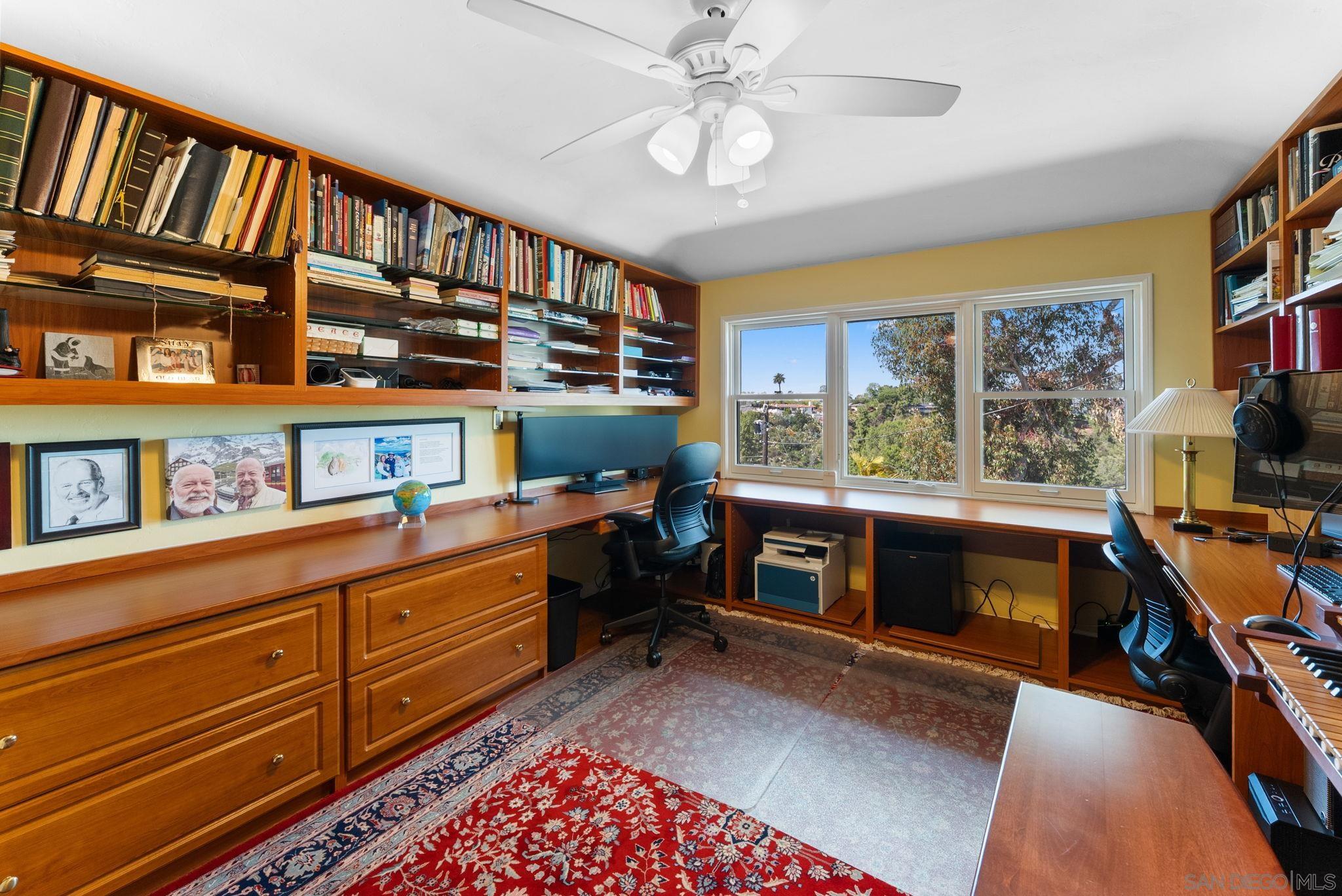 Detail Gallery Image 20 of 43 For 4314  Middlesex Drive, San Diego,  CA 92116 - 6 Beds | 3 Baths