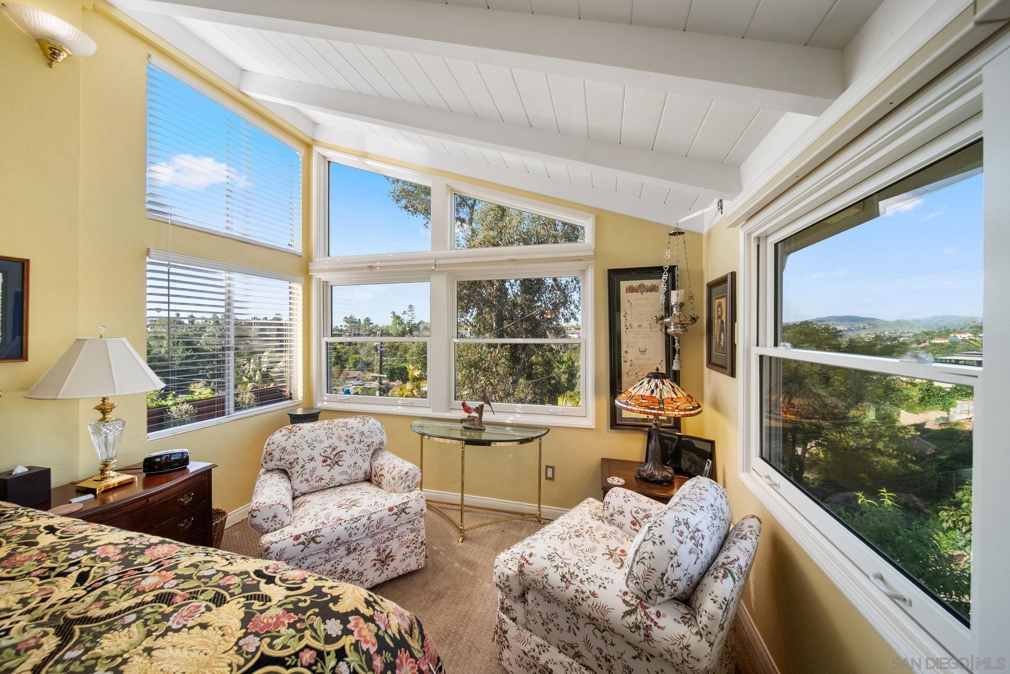 Detail Gallery Image 22 of 43 For 4314  Middlesex Drive, San Diego,  CA 92116 - 6 Beds | 3 Baths